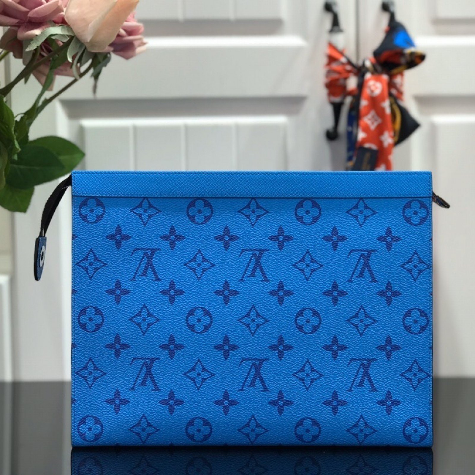LV POCHETTE VOYAGE MM M61692LC