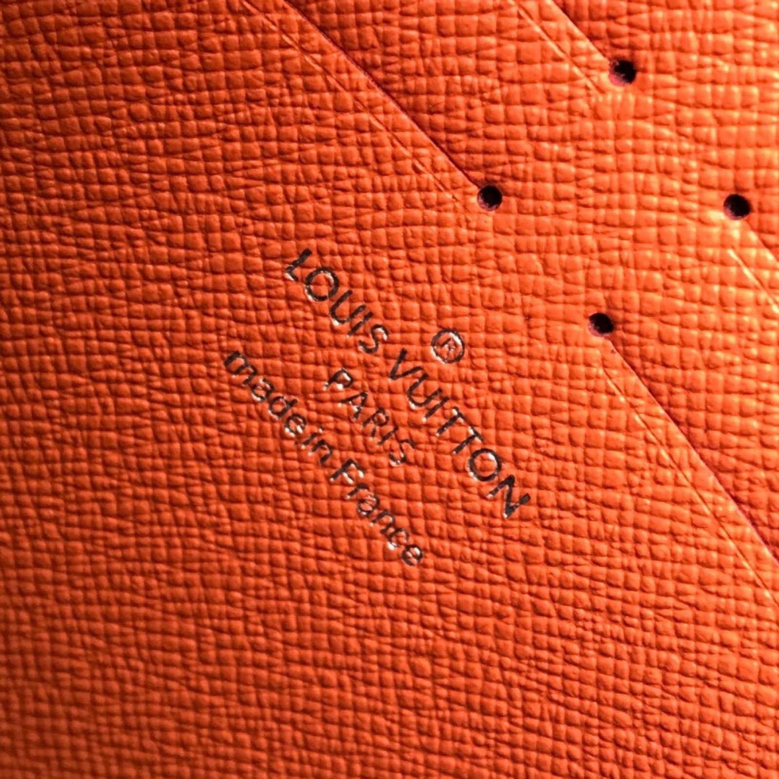 LV POCHETTE VOYAGE MM M61692LC