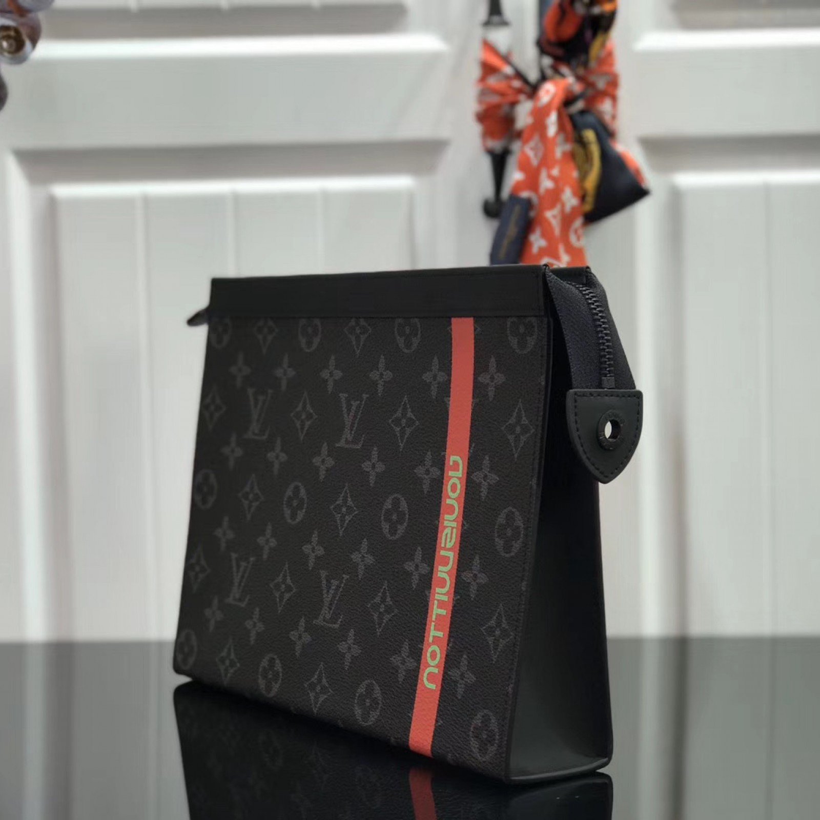 LV POCHETTE VOYAGE MM N64444