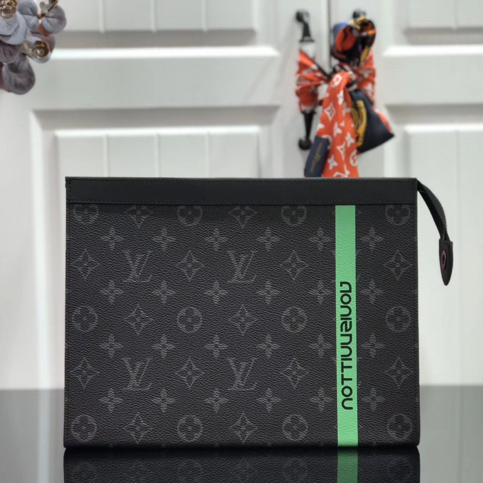 LV POCHETTE VOYAGE MM N64444
