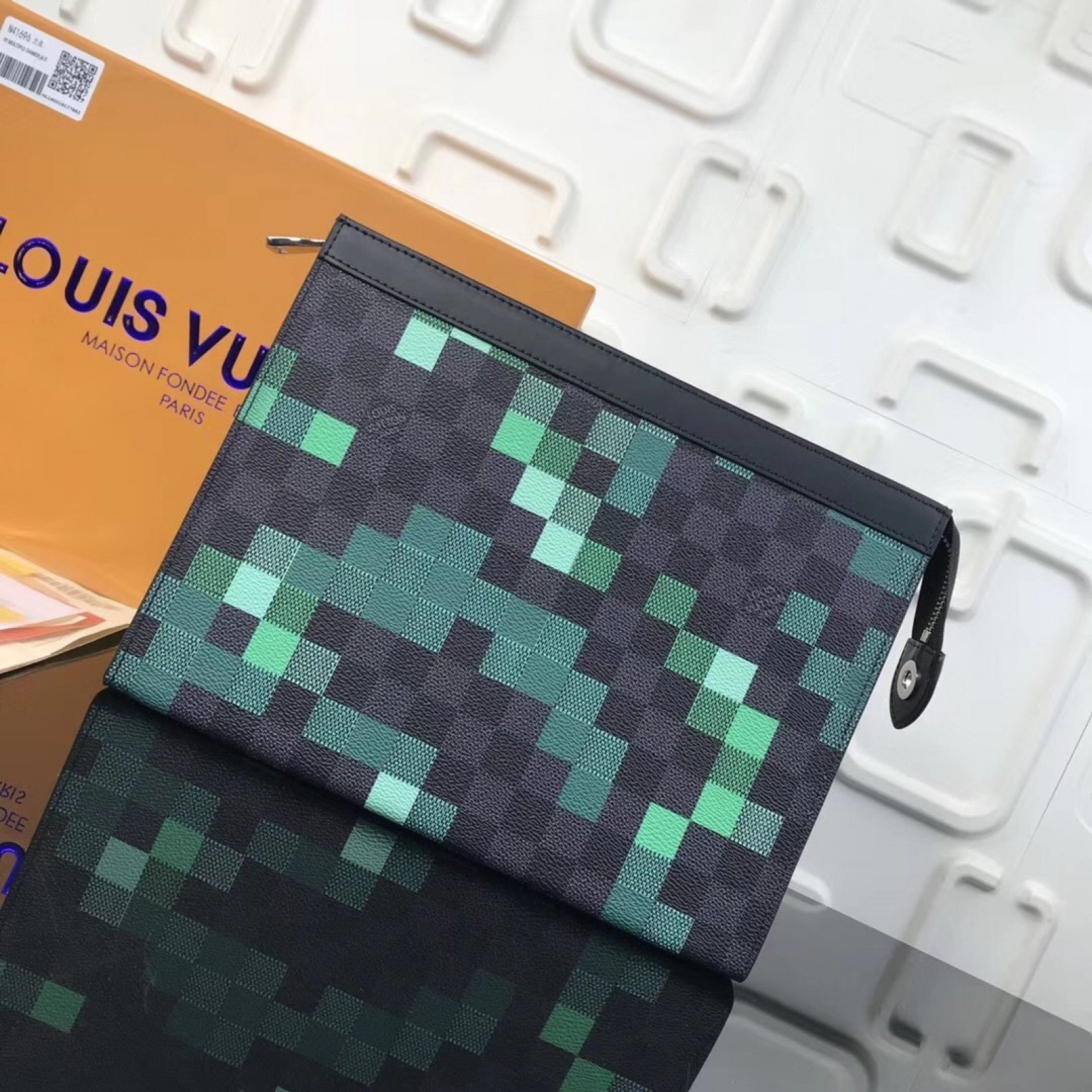 LV POCHETTE VOYAGE N41696CG