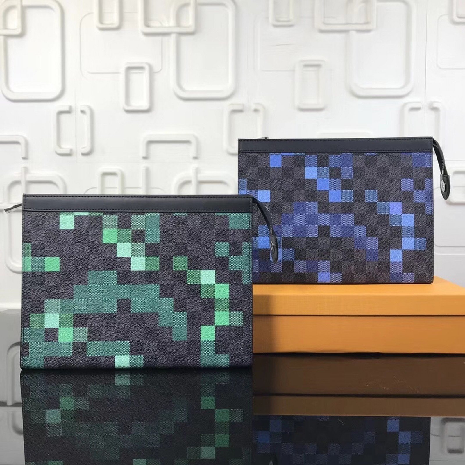 LV POCHETTE VOYAGE N41696CG