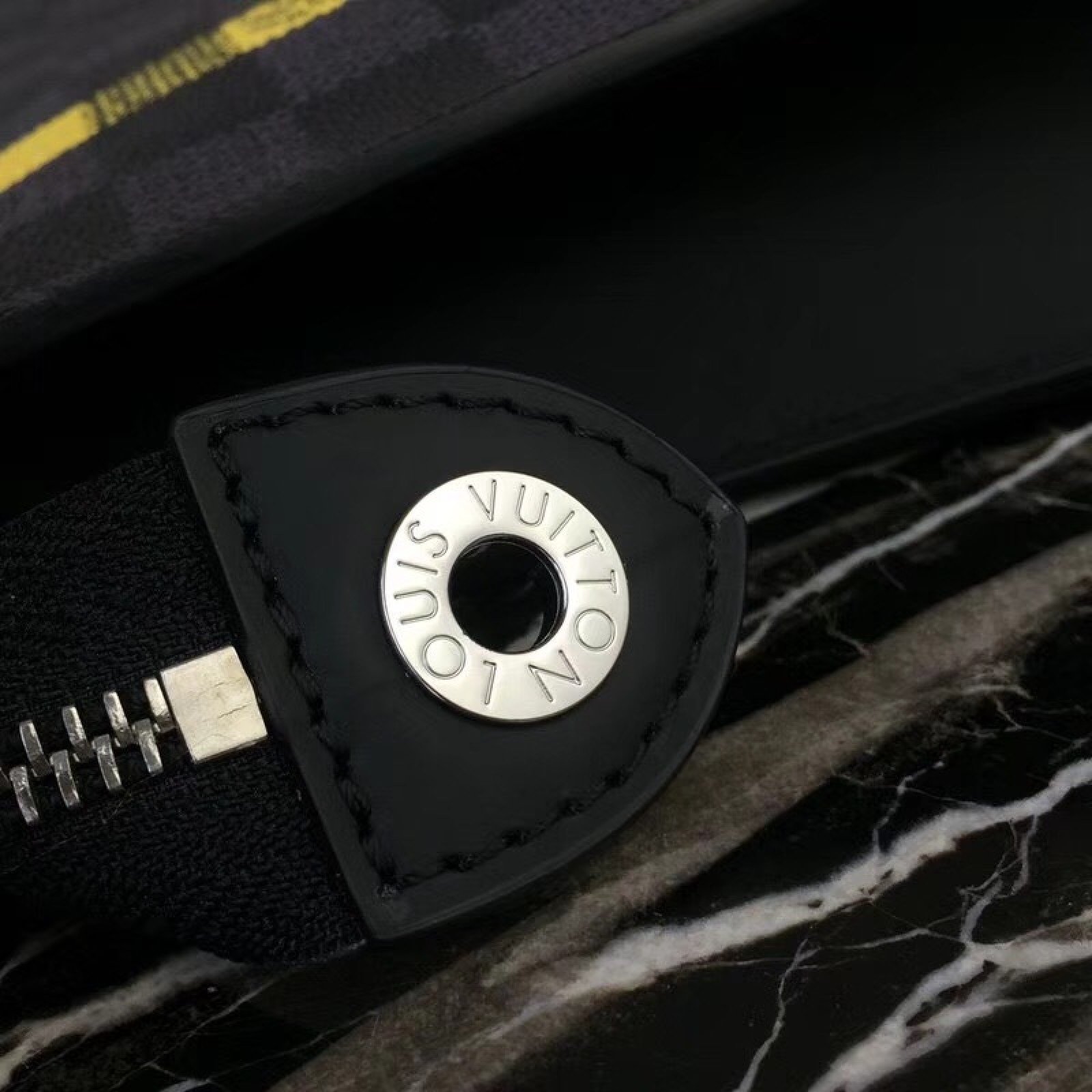 LV POCHETTE VOYAGE N60107