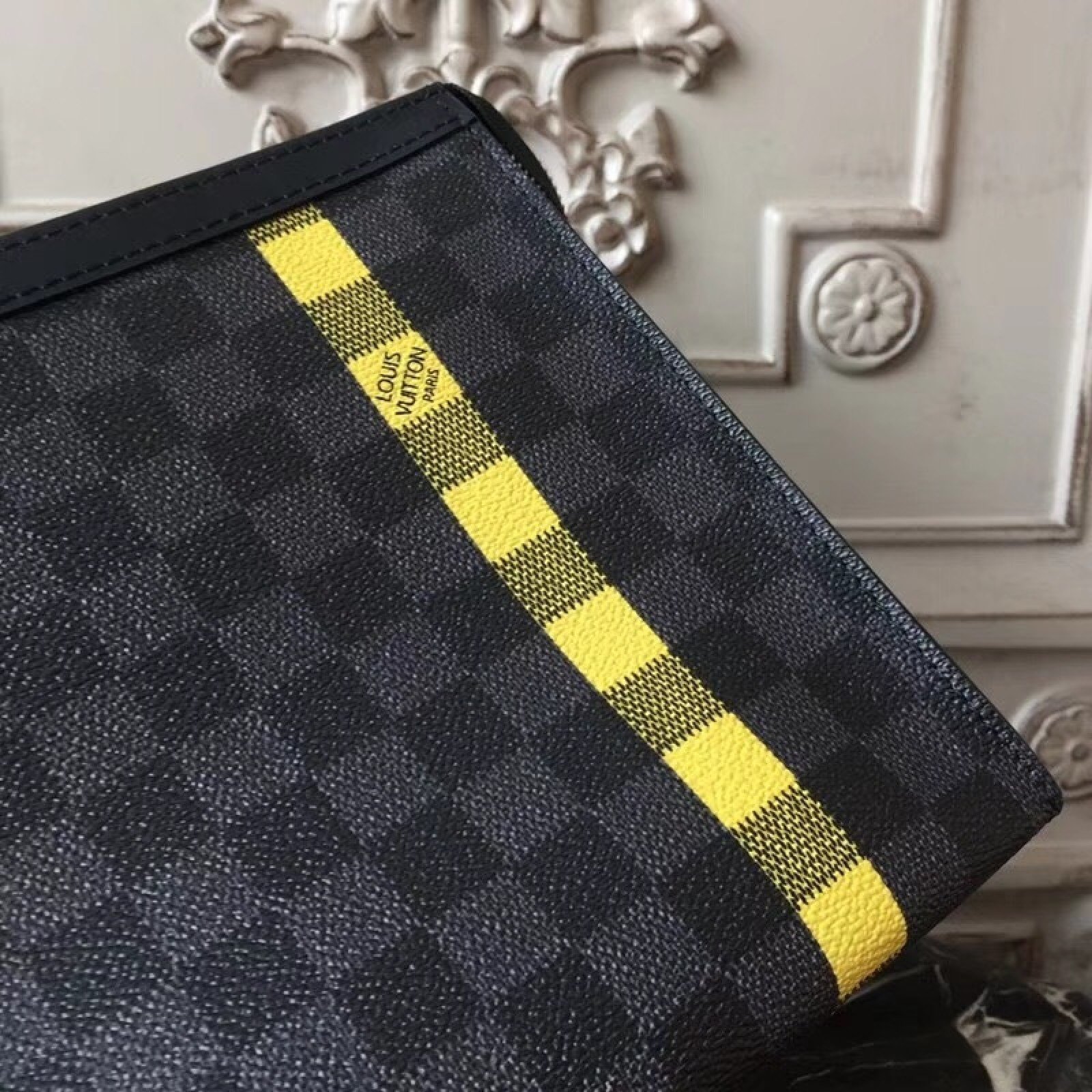 LV POCHETTE VOYAGE N60107