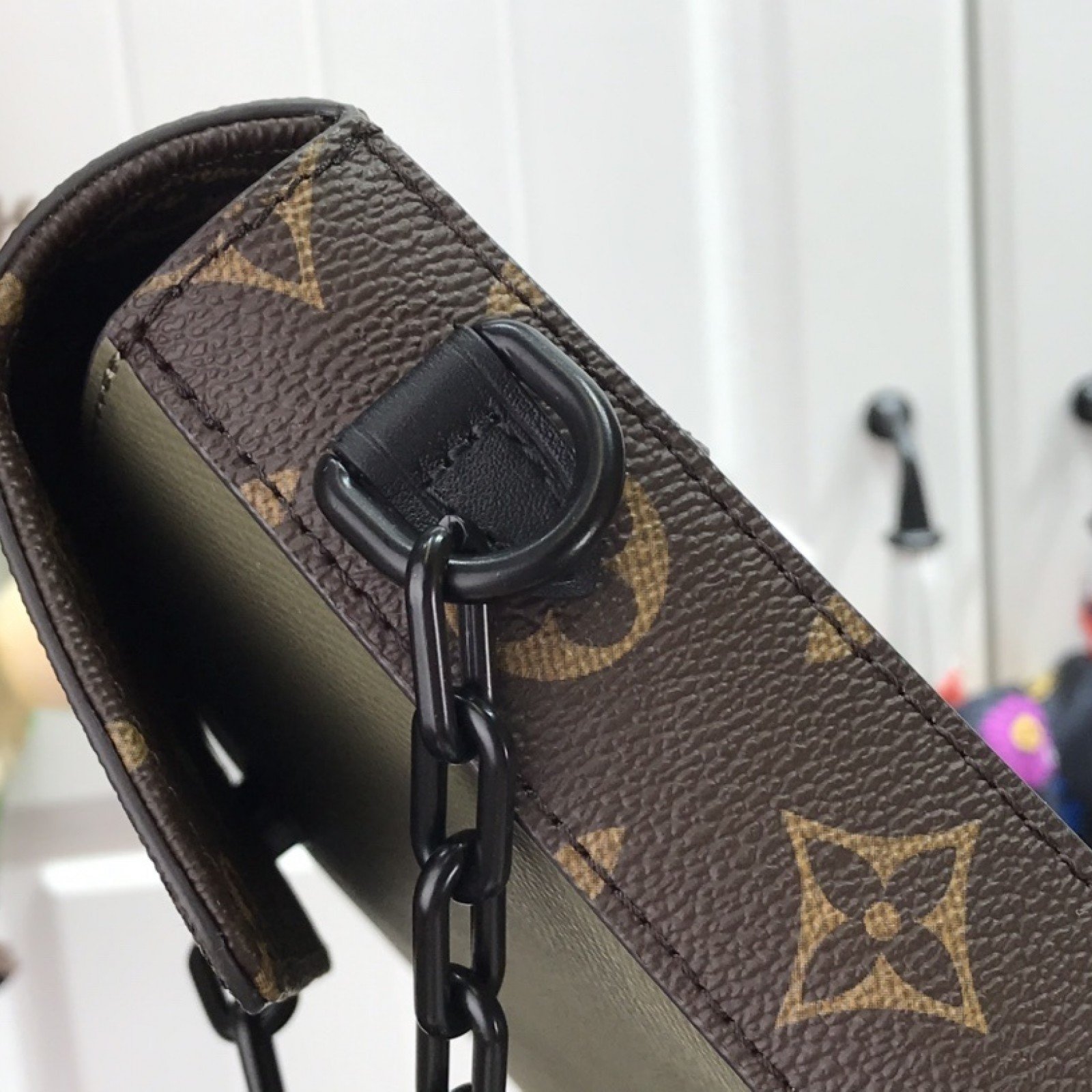 LV POCHETTE VOYAGE STEAMER M30583