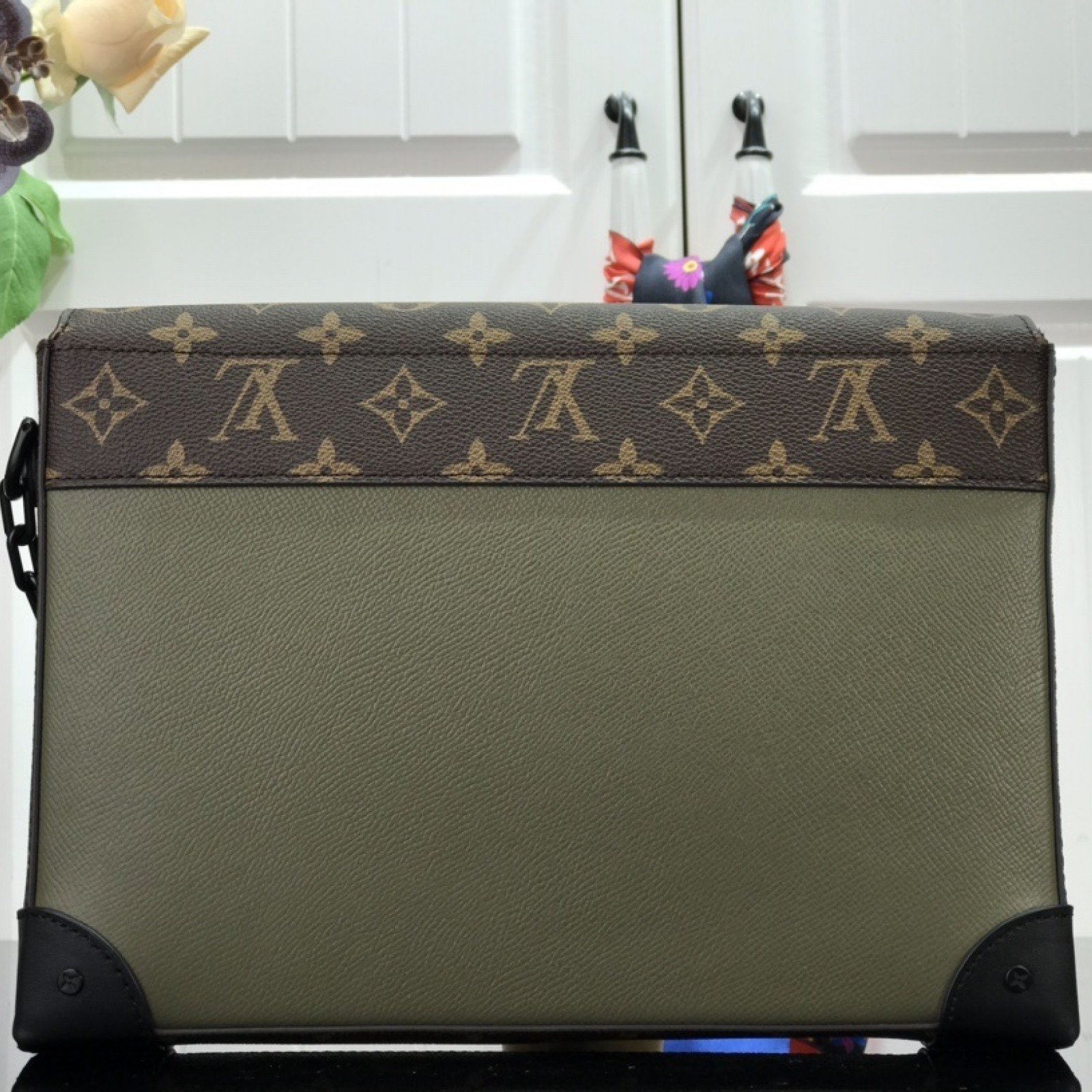 LV POCHETTE VOYAGE STEAMER M30583