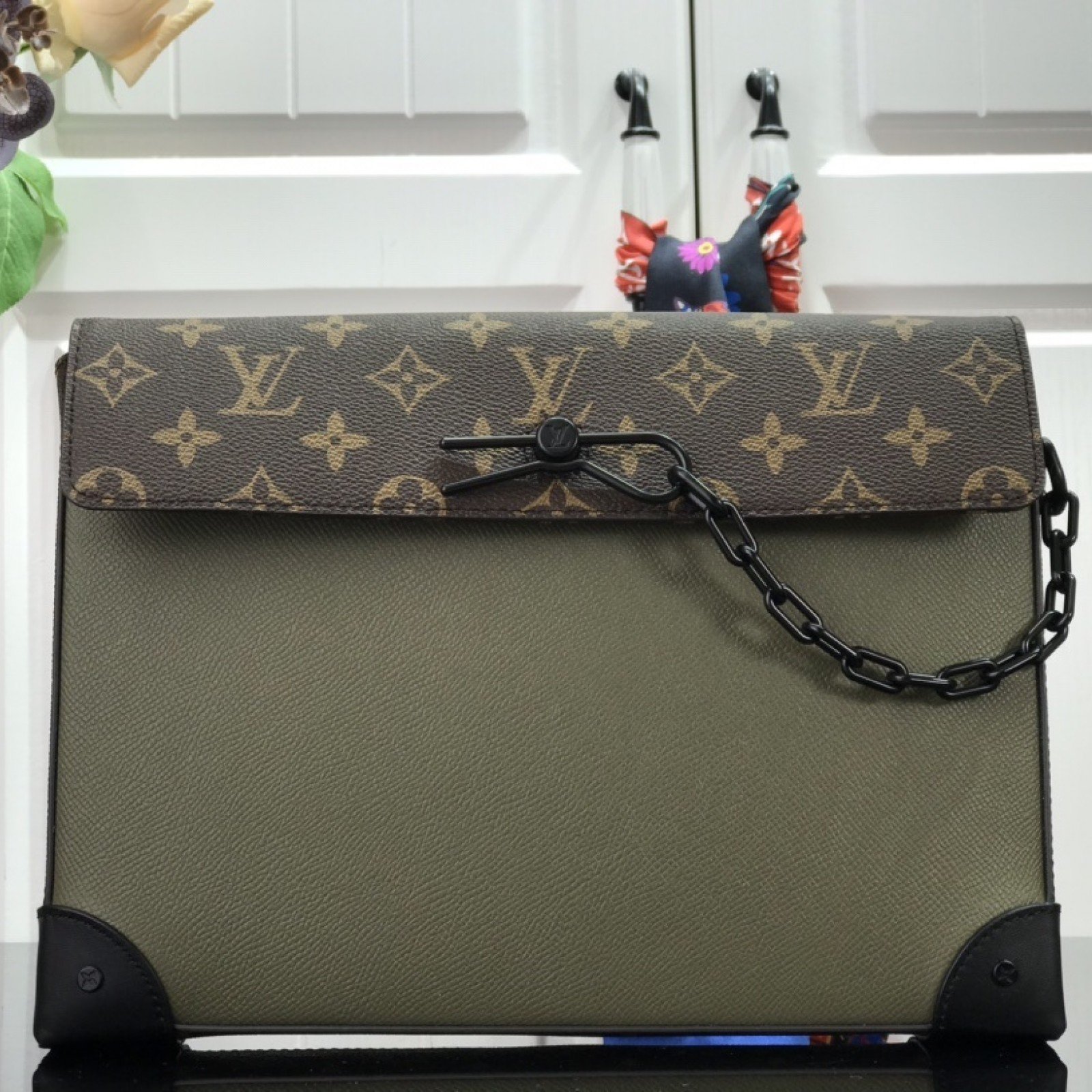 LV POCHETTE VOYAGE STEAMER M30583