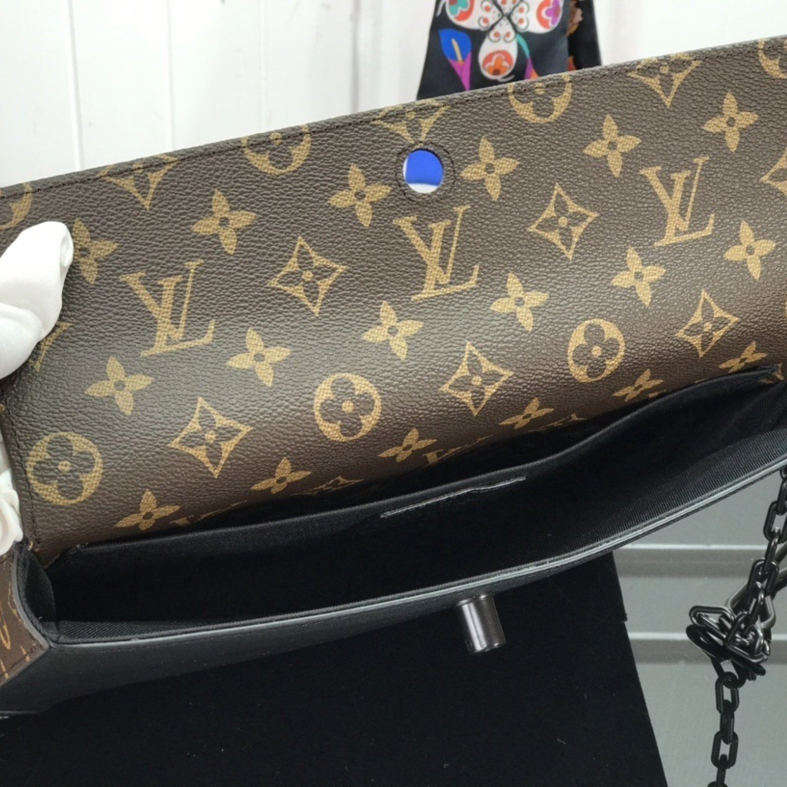 LV POCHETTE VOYAGE STEAMER M30583