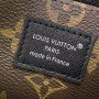 LV Pochette Cosmétique M15206