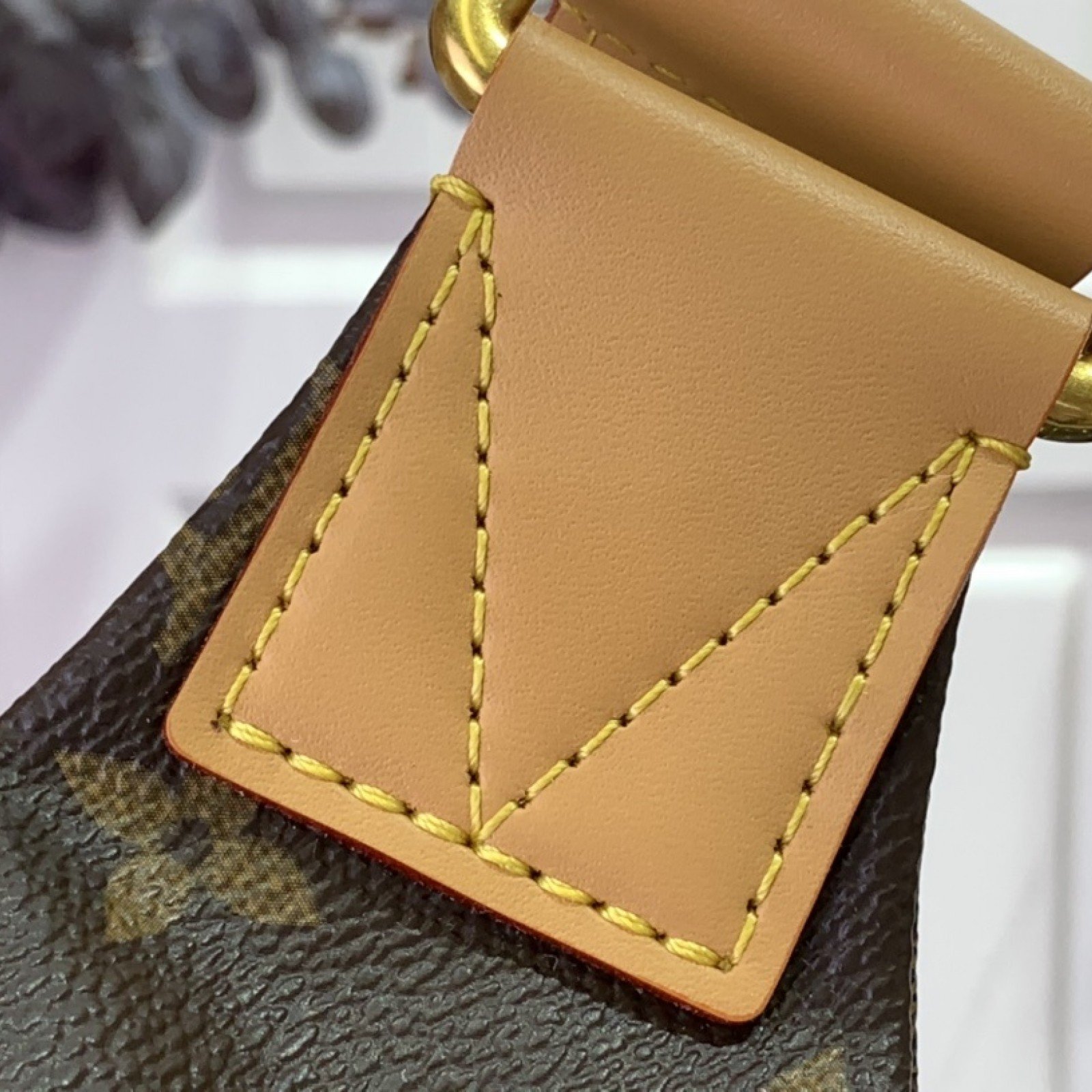 LV RUSH  m15271