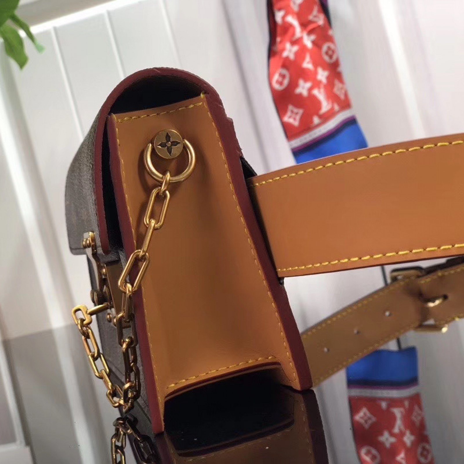 LV S LOCK BELT POUCH PM M44667