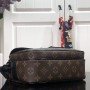 LV S LOCK MESSENGER M45806