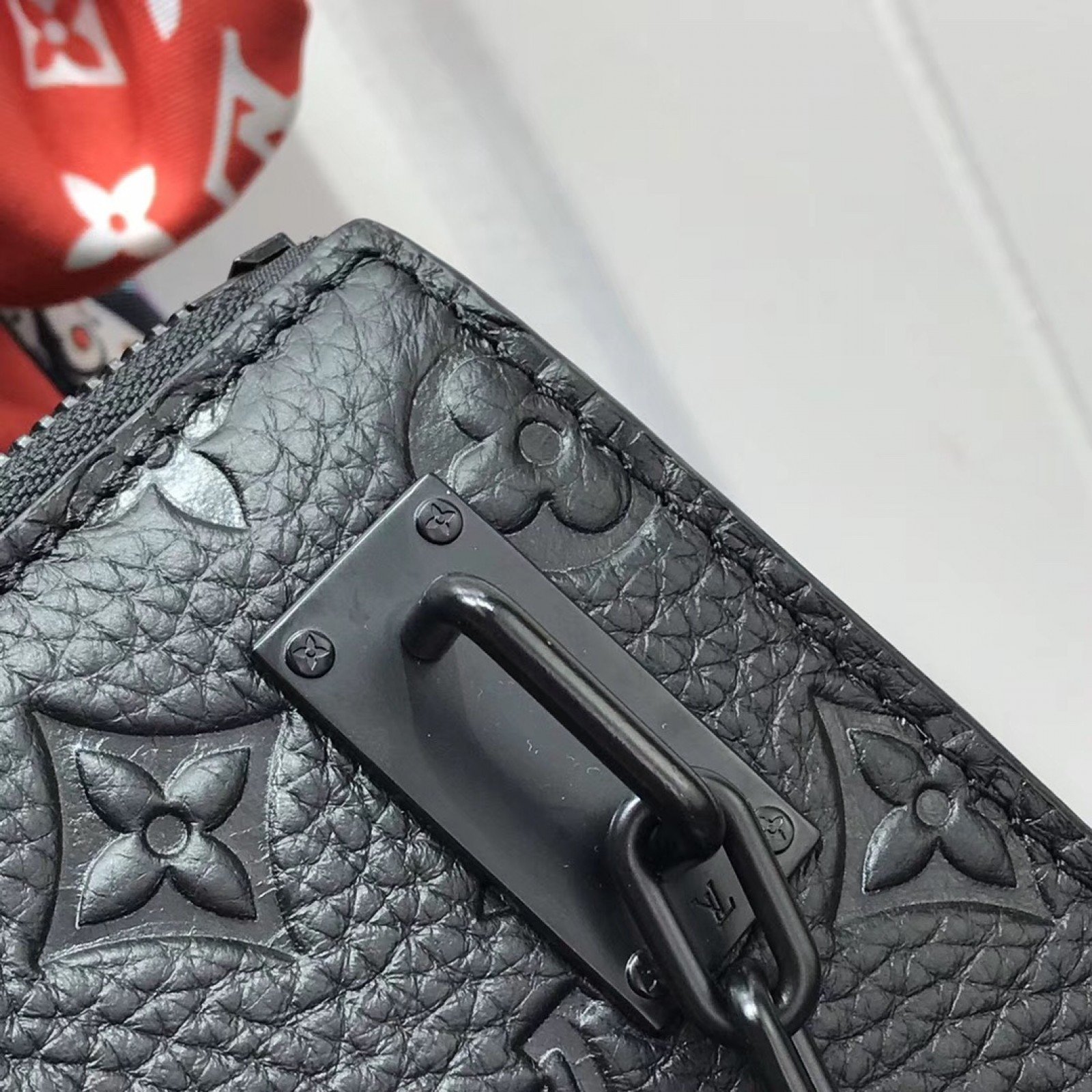 LV SAC PLAT M44476YF