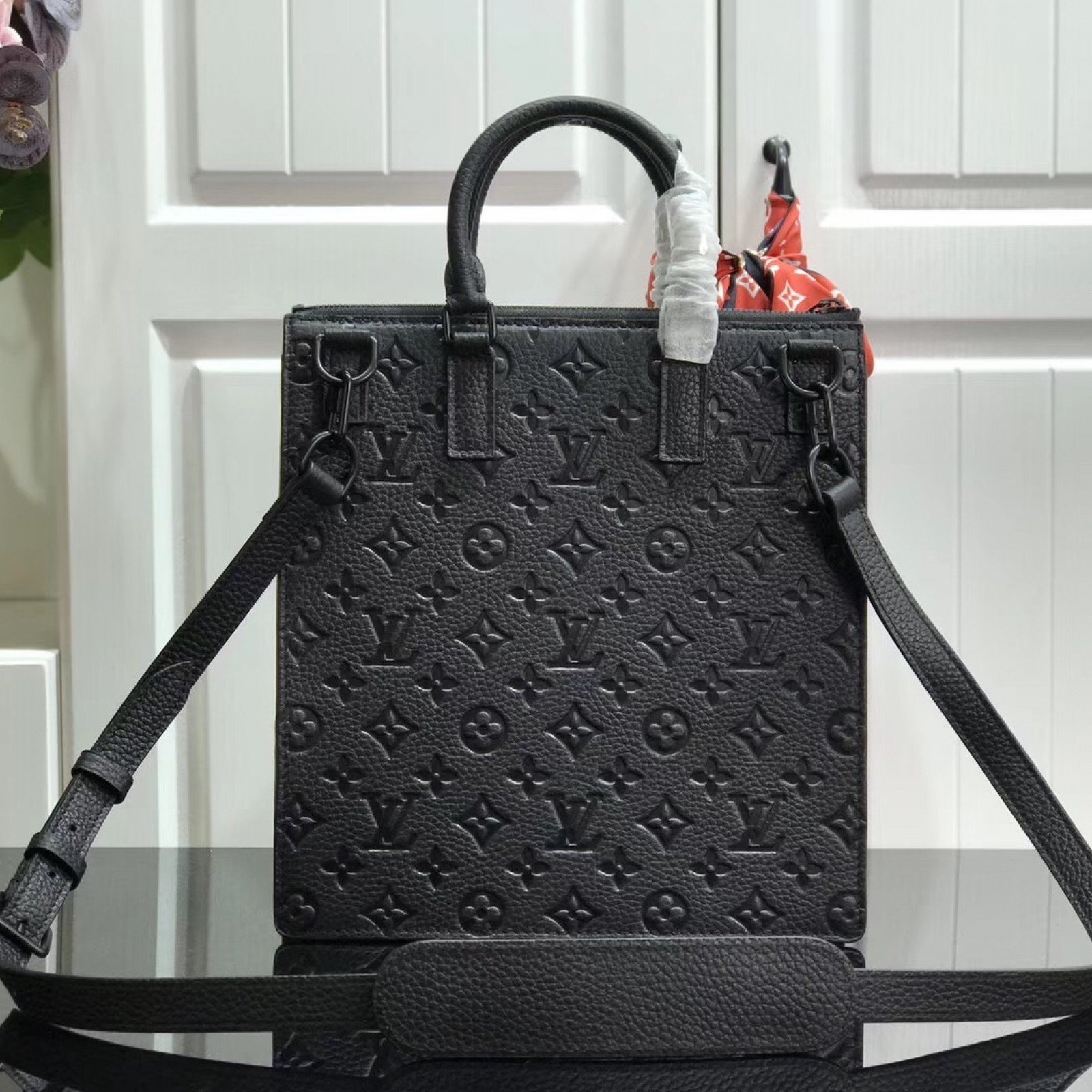 LV SAC PLAT M44476YF