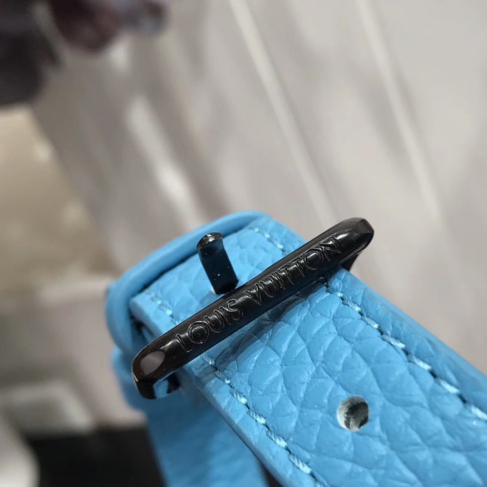 LV SAC PLAT M44476YF