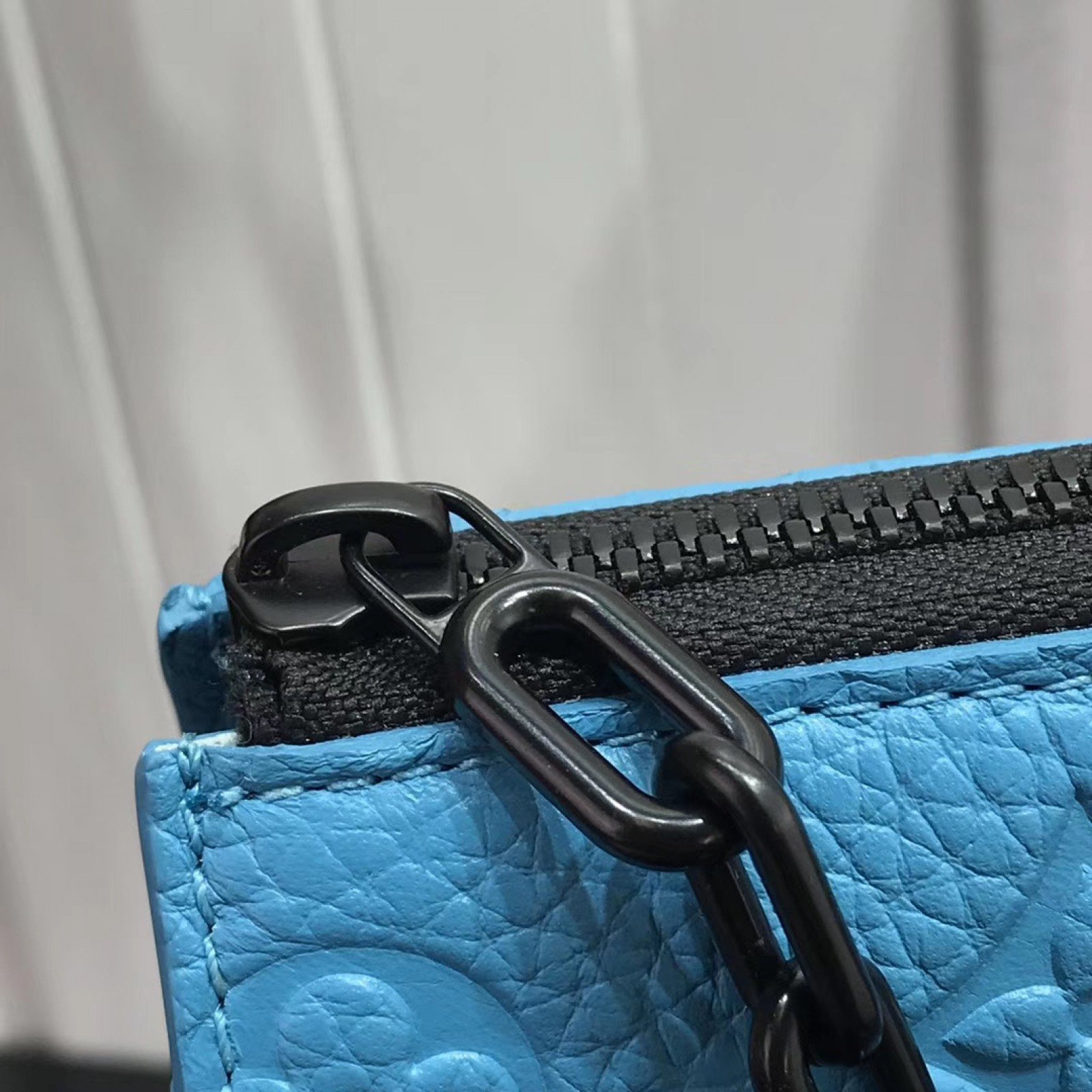 LV SAC PLAT M44476YF