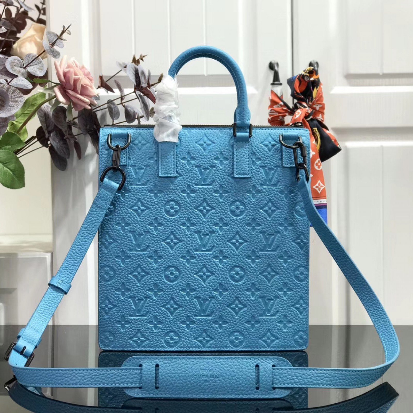 LV SAC PLAT M44476YF