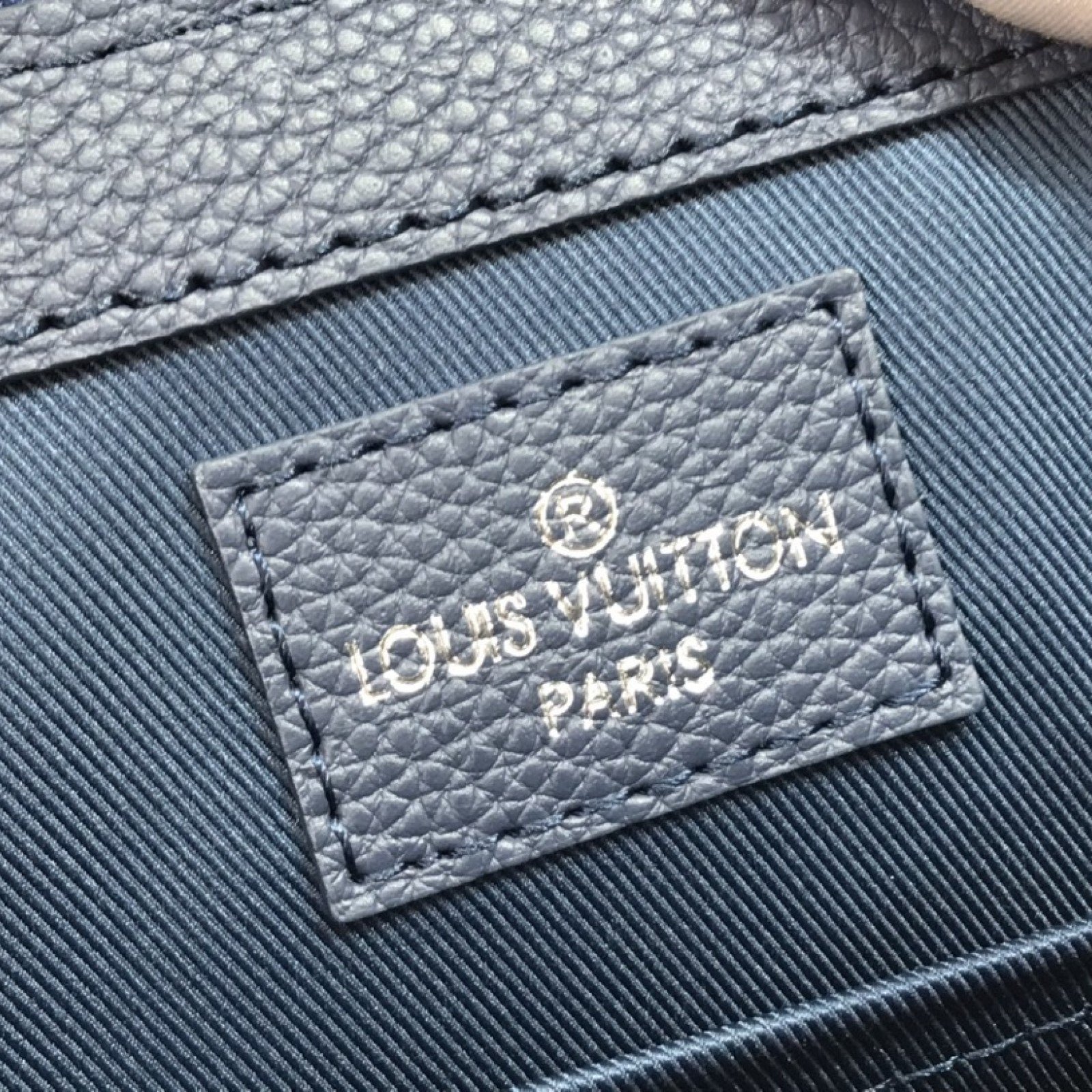LV SAC PLAT ZIPPE M57843