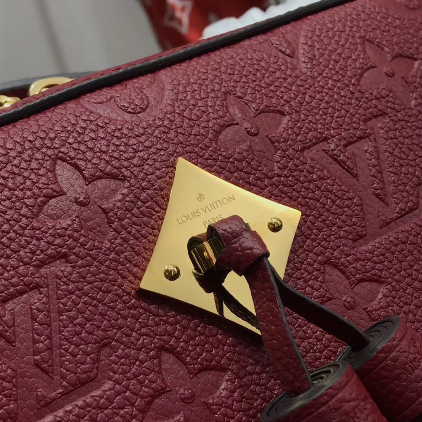 LV SAINTONGE M44606