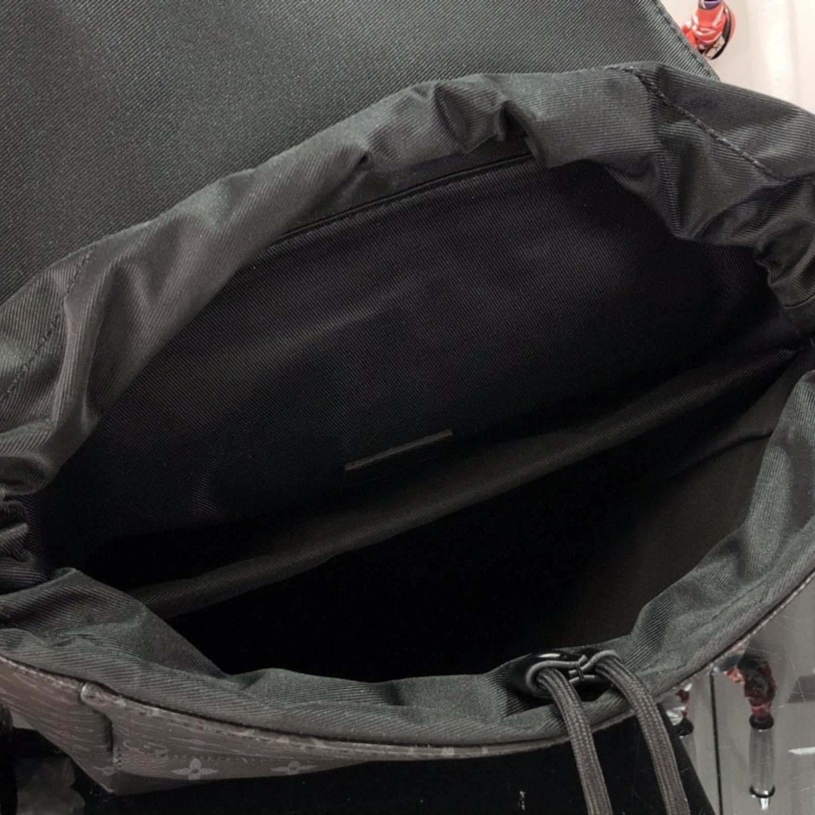 LV SAUMUR BACKPACK M45913