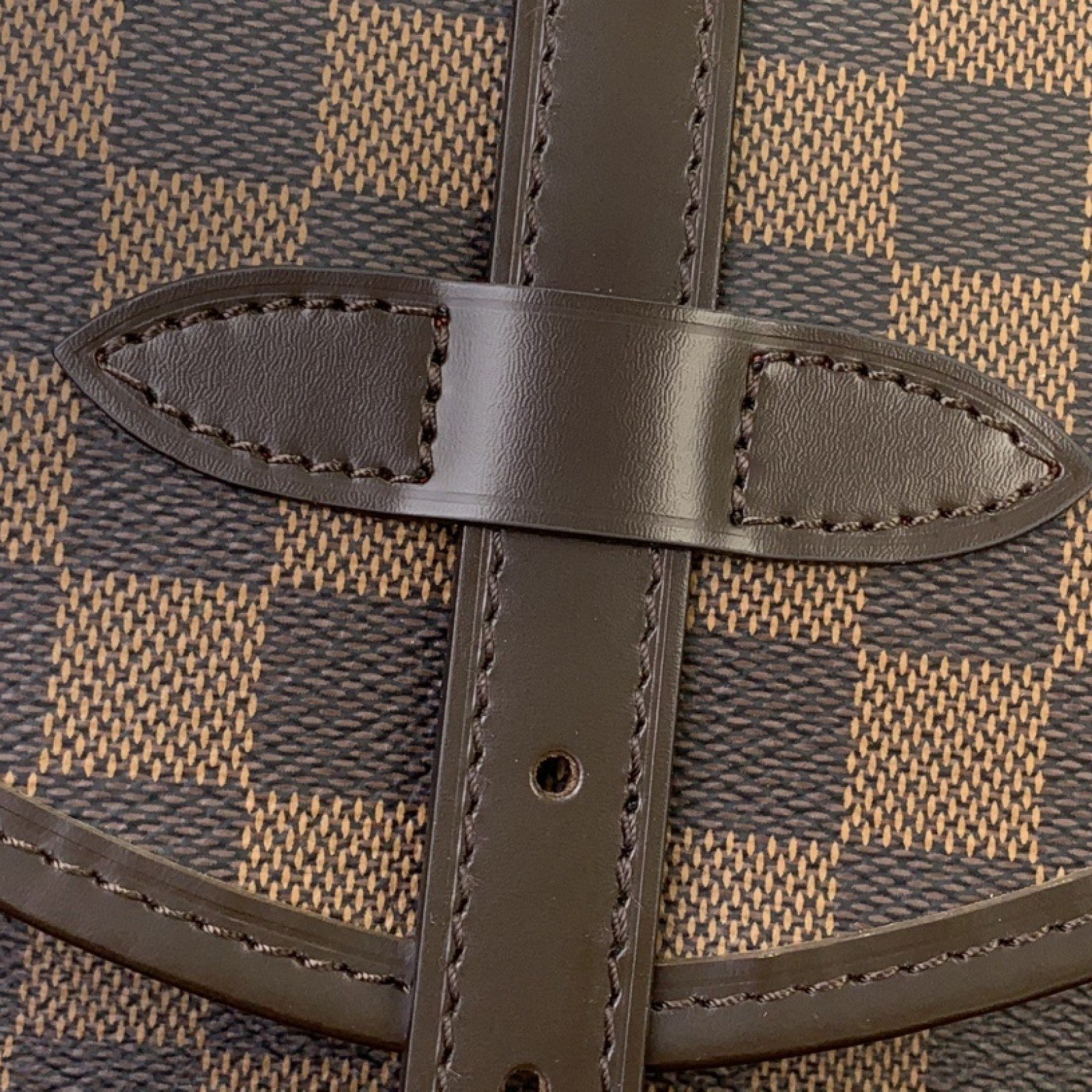 LV SAUMUR M40710