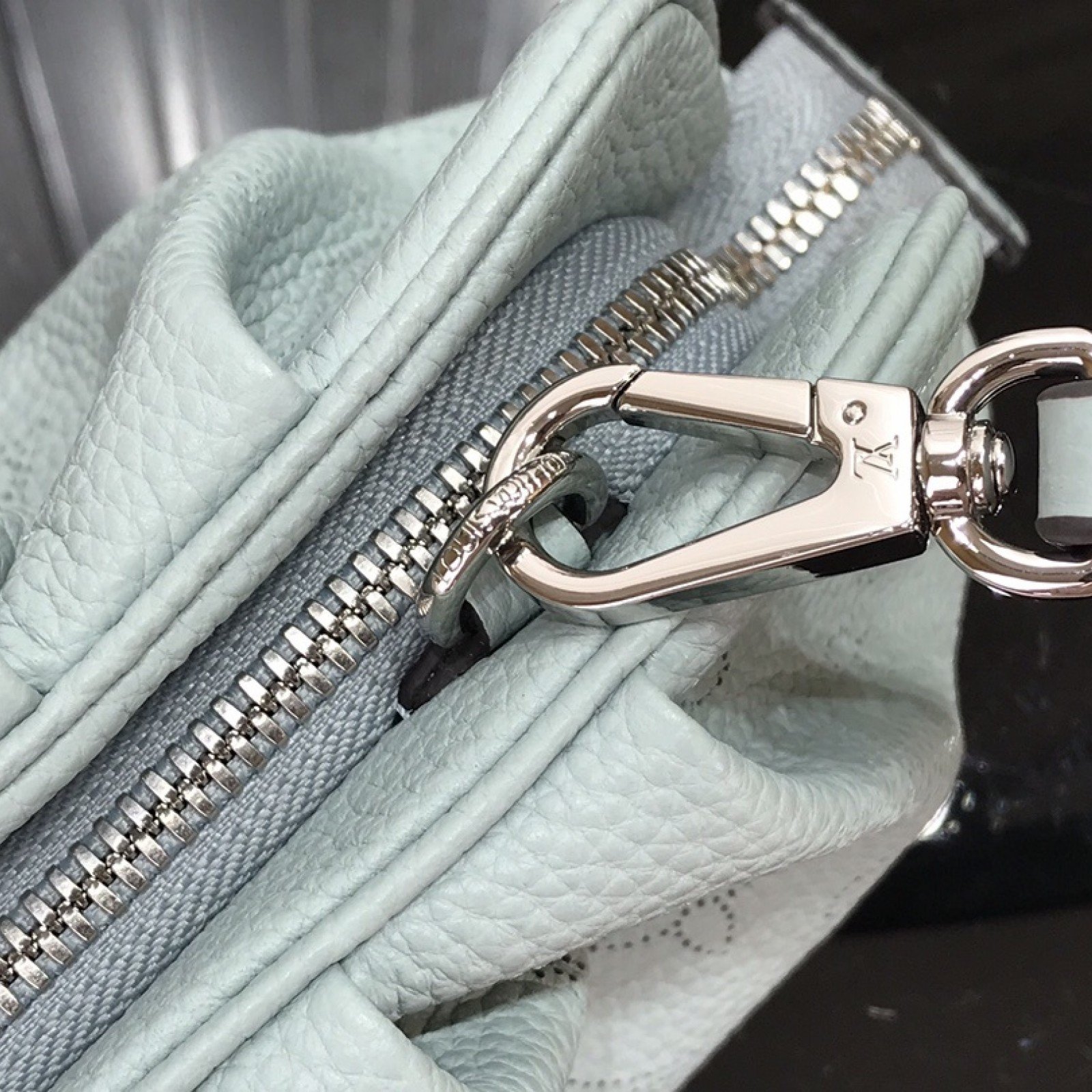 LV SCALA MINI POUCH M80092