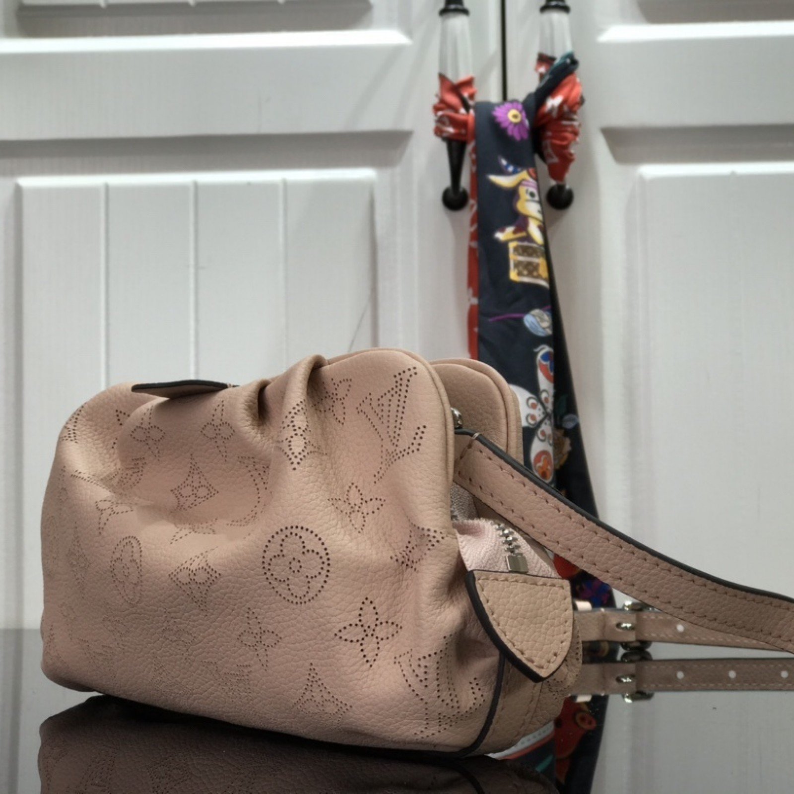 LV SCALA MINI POUCH M80092