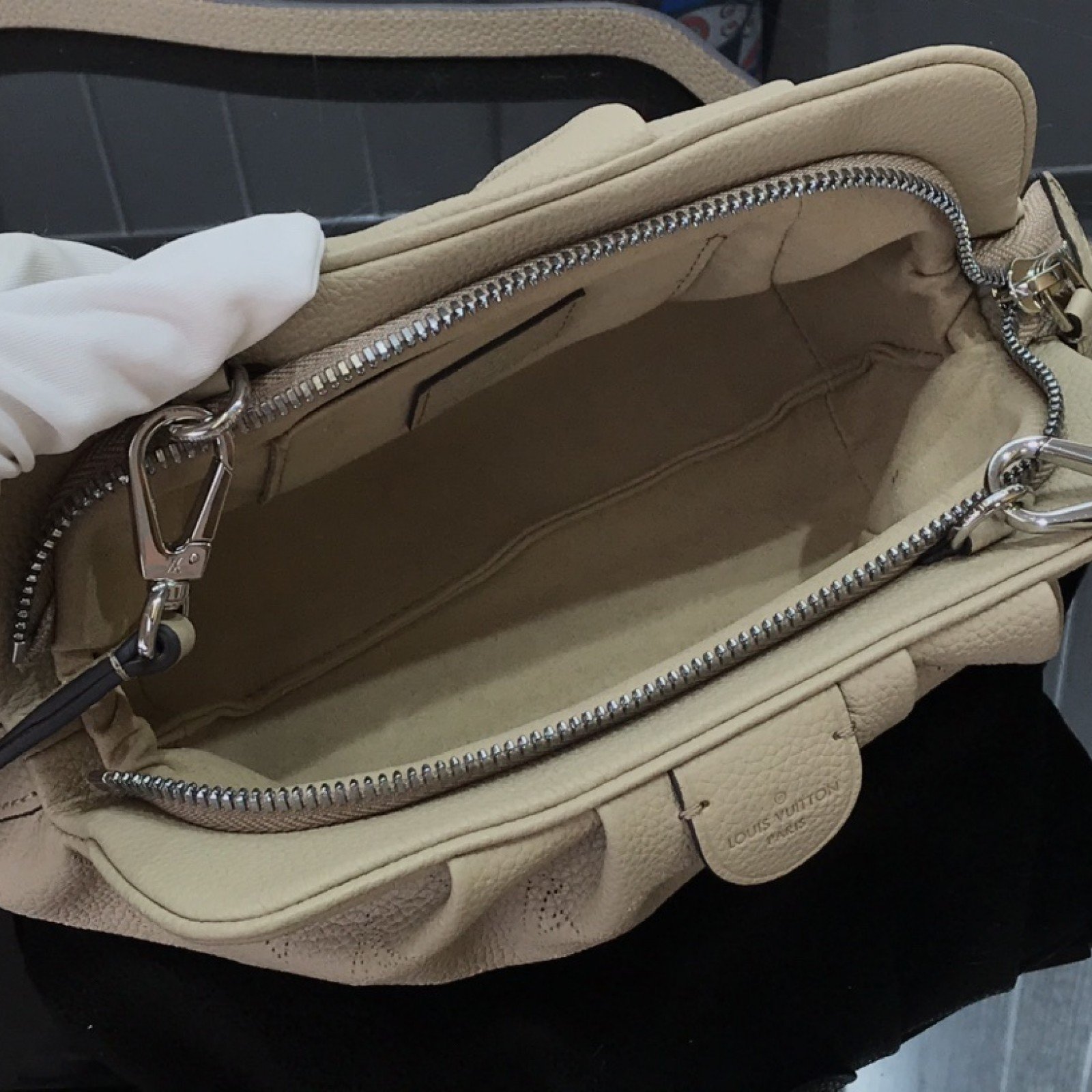 LV SCALA MINI POUCH M80092