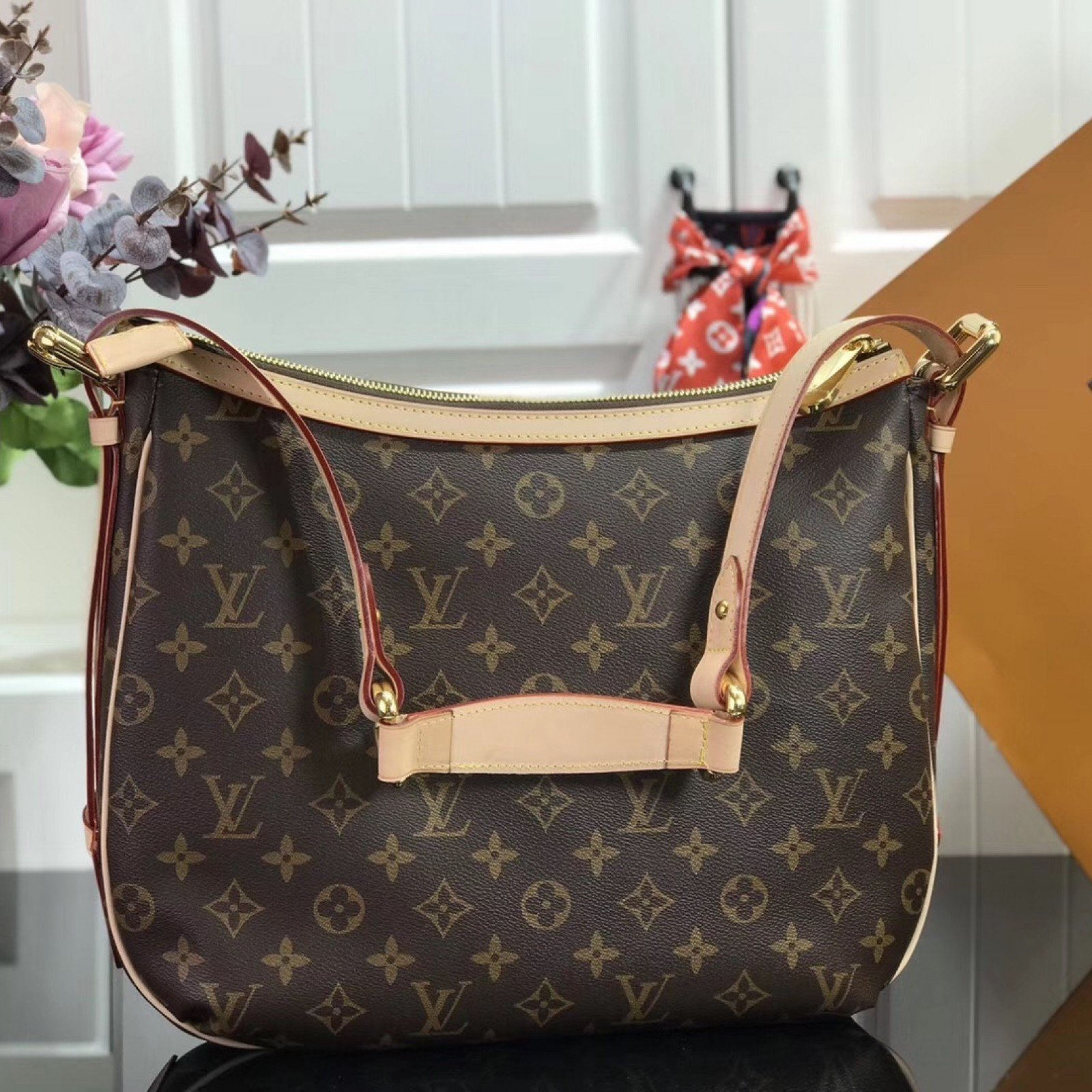 LV SHOULDER BAG M40075