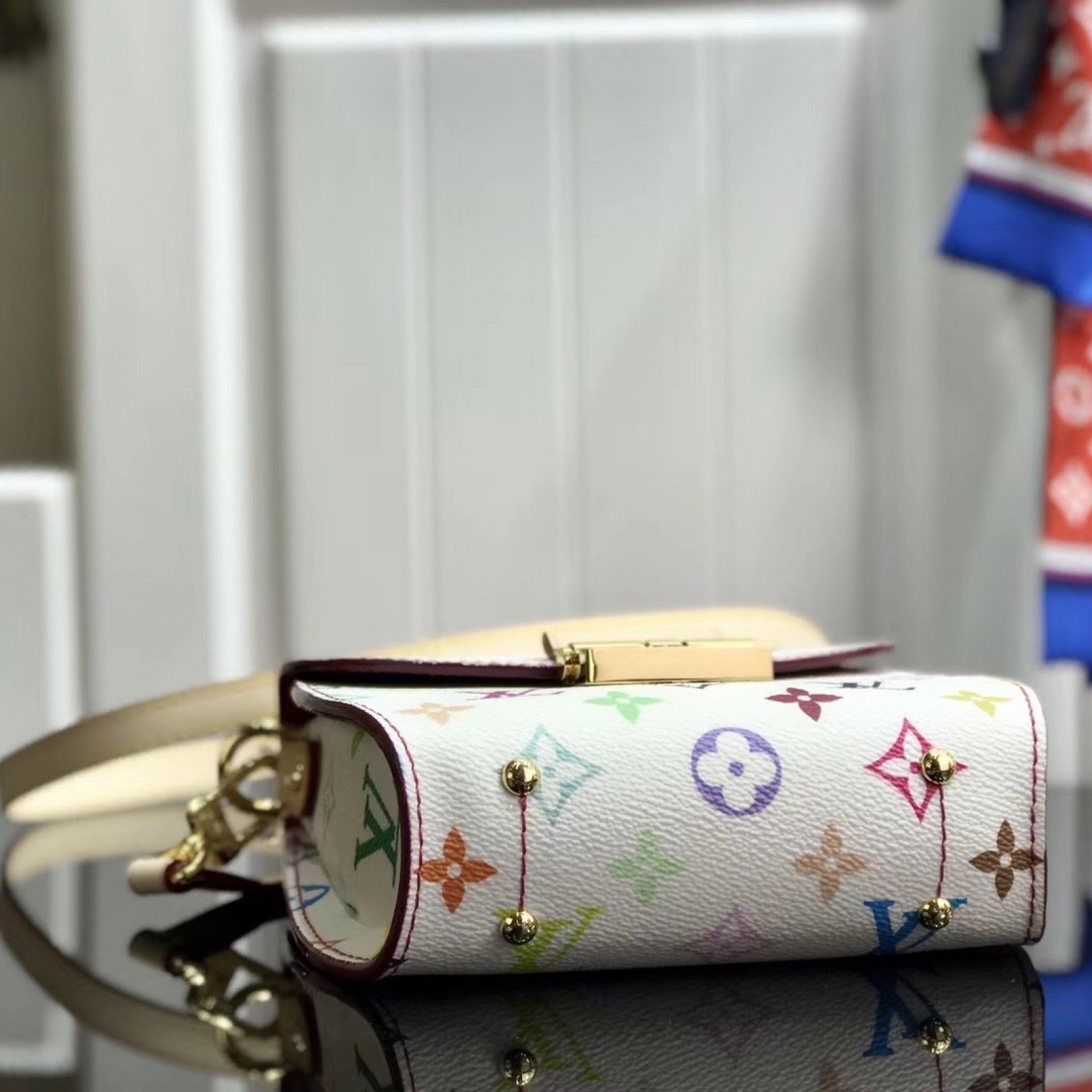LV SHOULDER BAG M40660