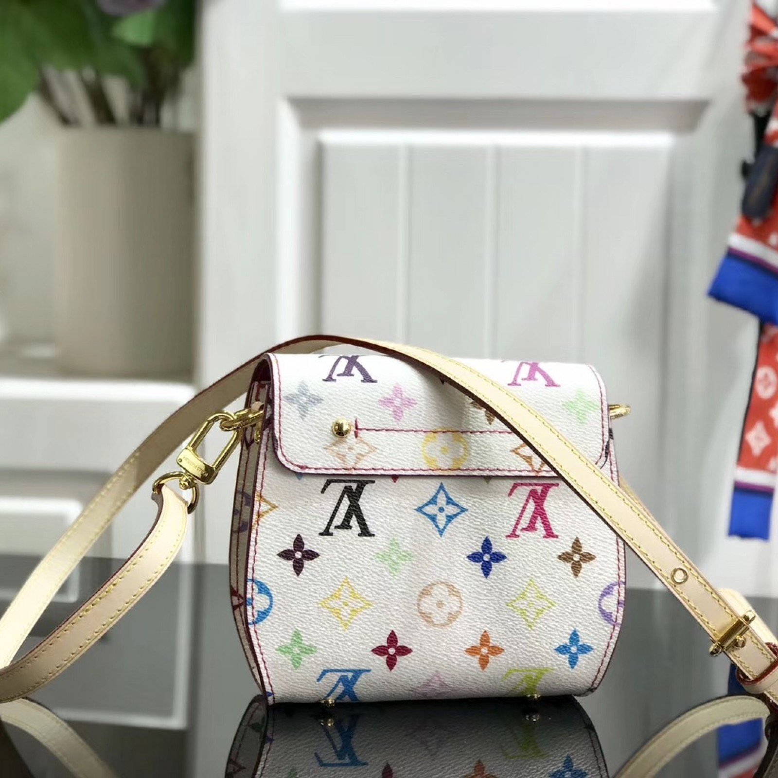 LV SHOULDER BAG M40660