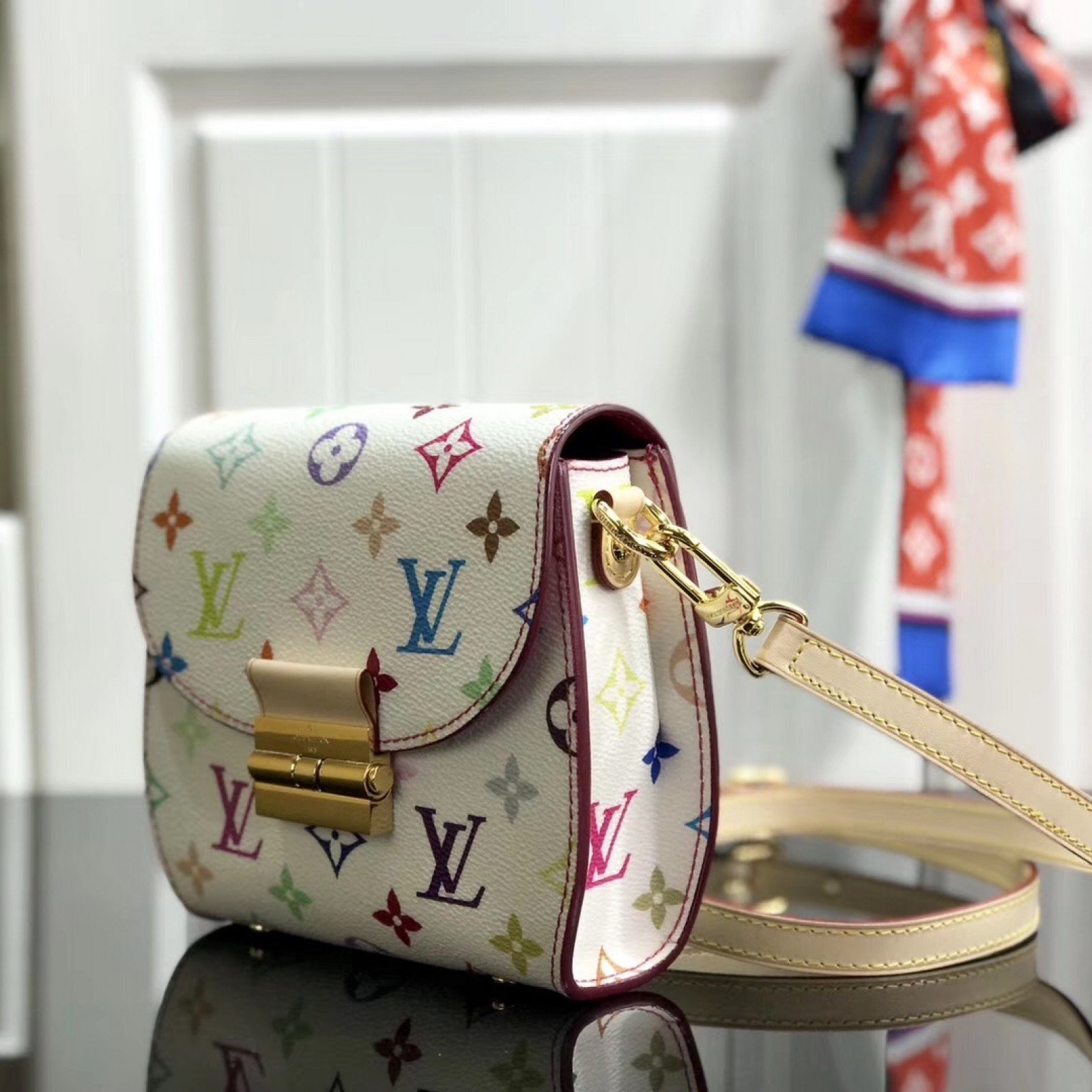 LV SHOULDER BAG M40660