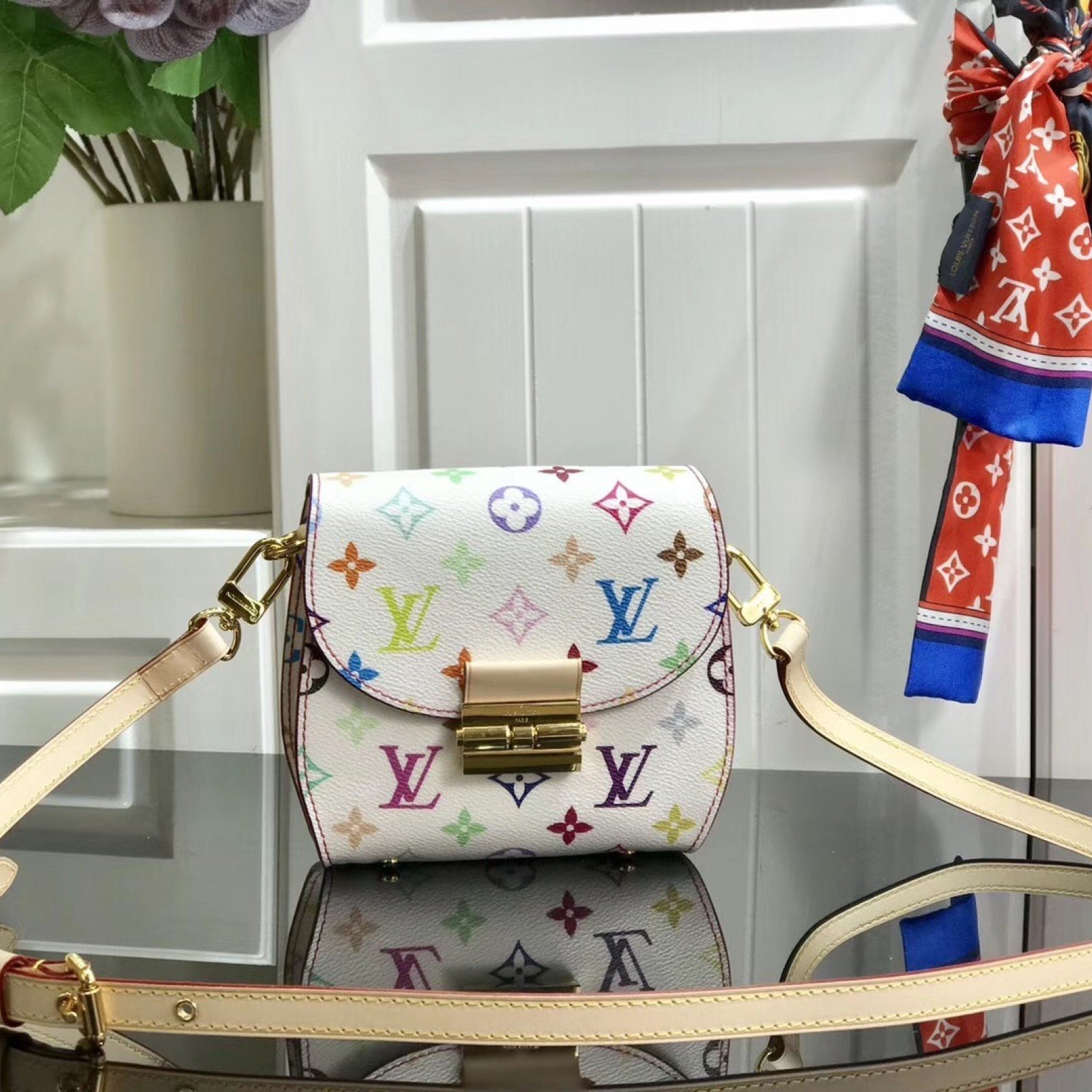 LV SHOULDER BAG M40660