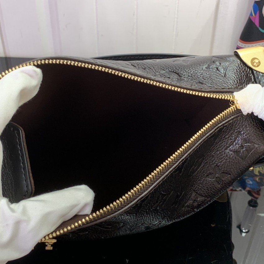 LV SIDE TRUNK  m26304
