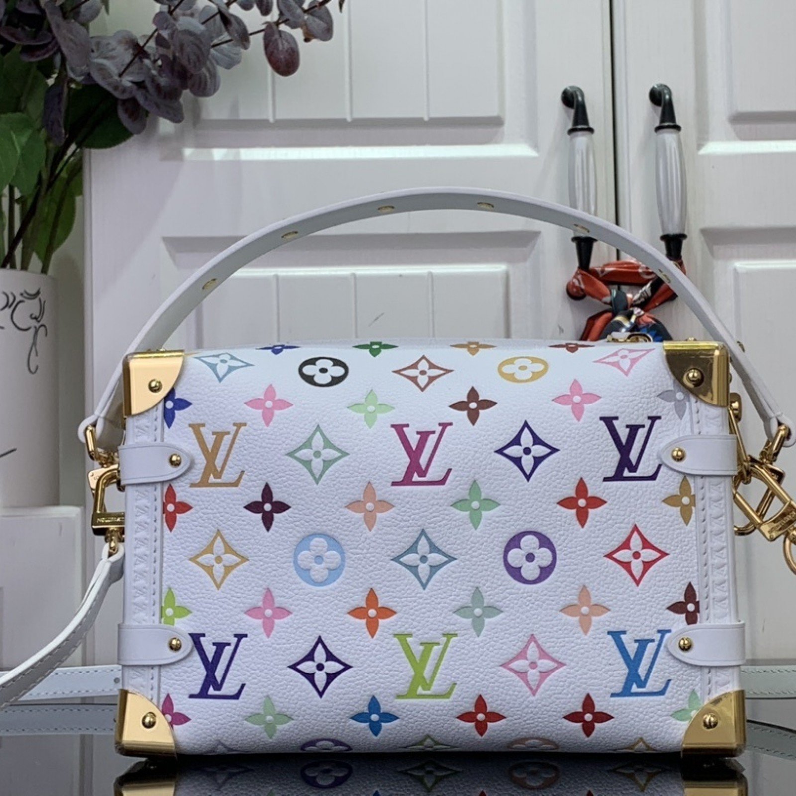 LV SIDE TRUNK M14046