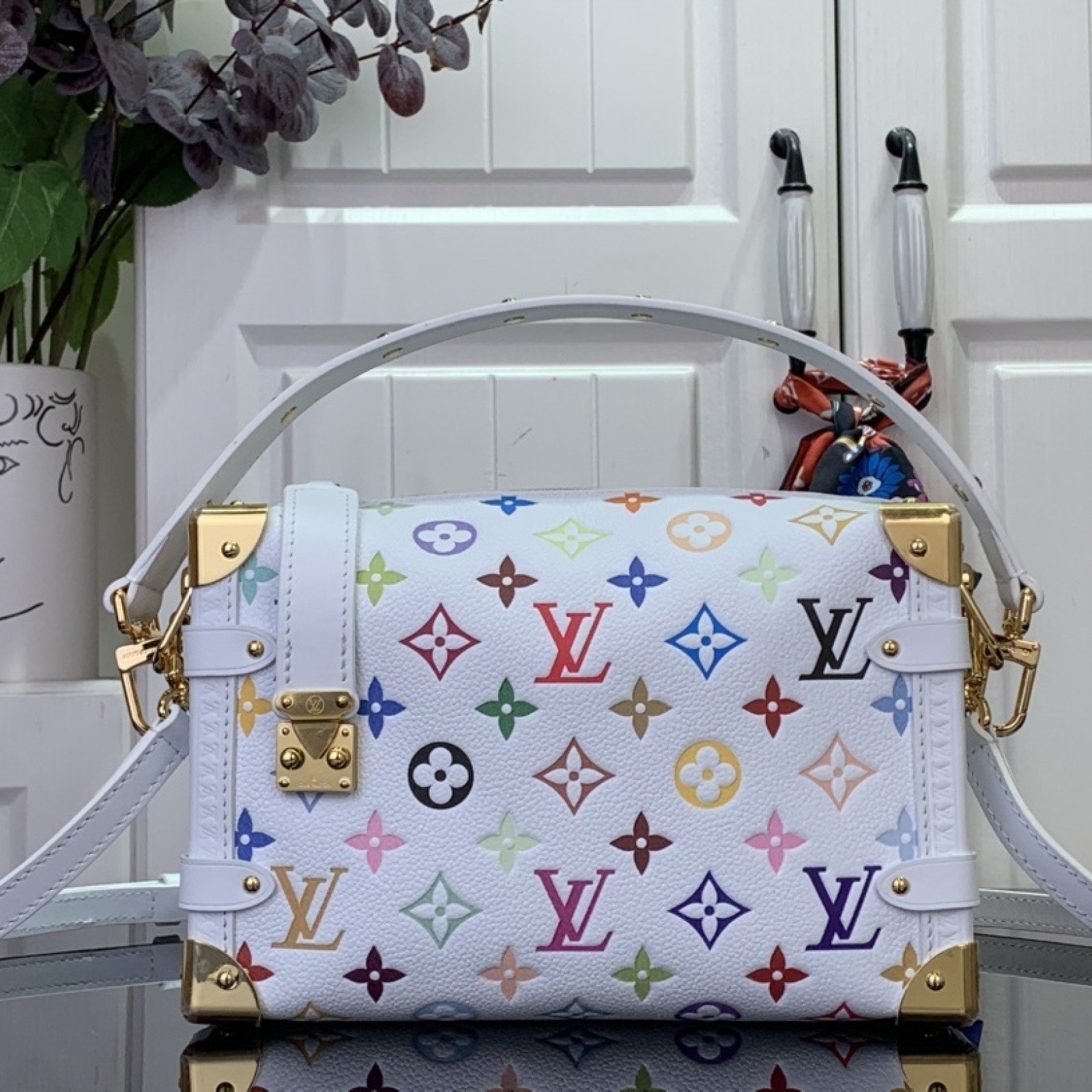 LV SIDE TRUNK M14046