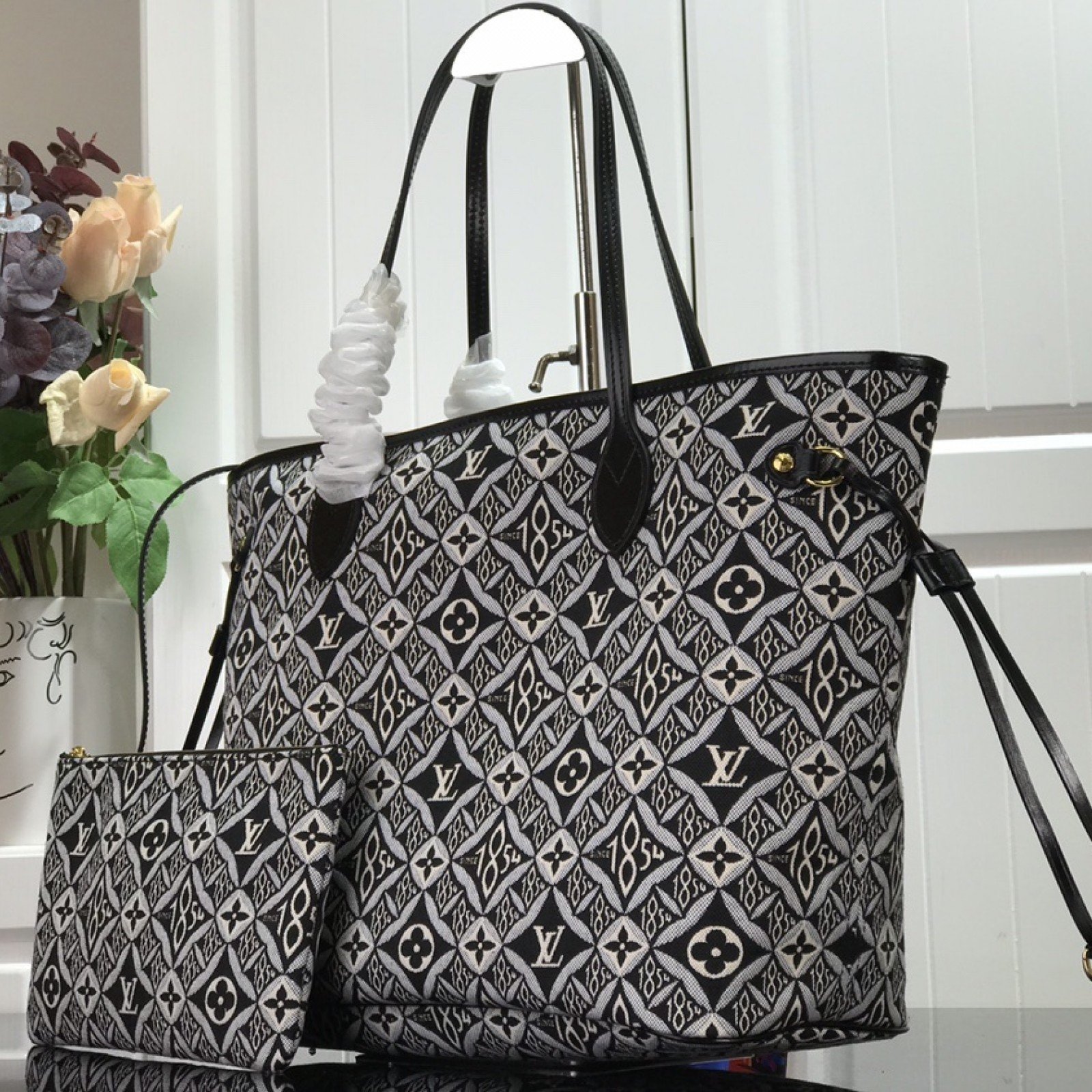 LV SINCE 1854 NEVERFULL MM M57230