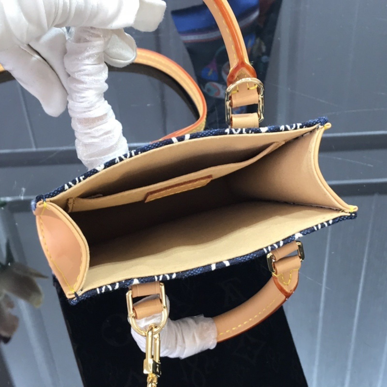 LV SINCE 1854 PETIT SAC PLAT M80288