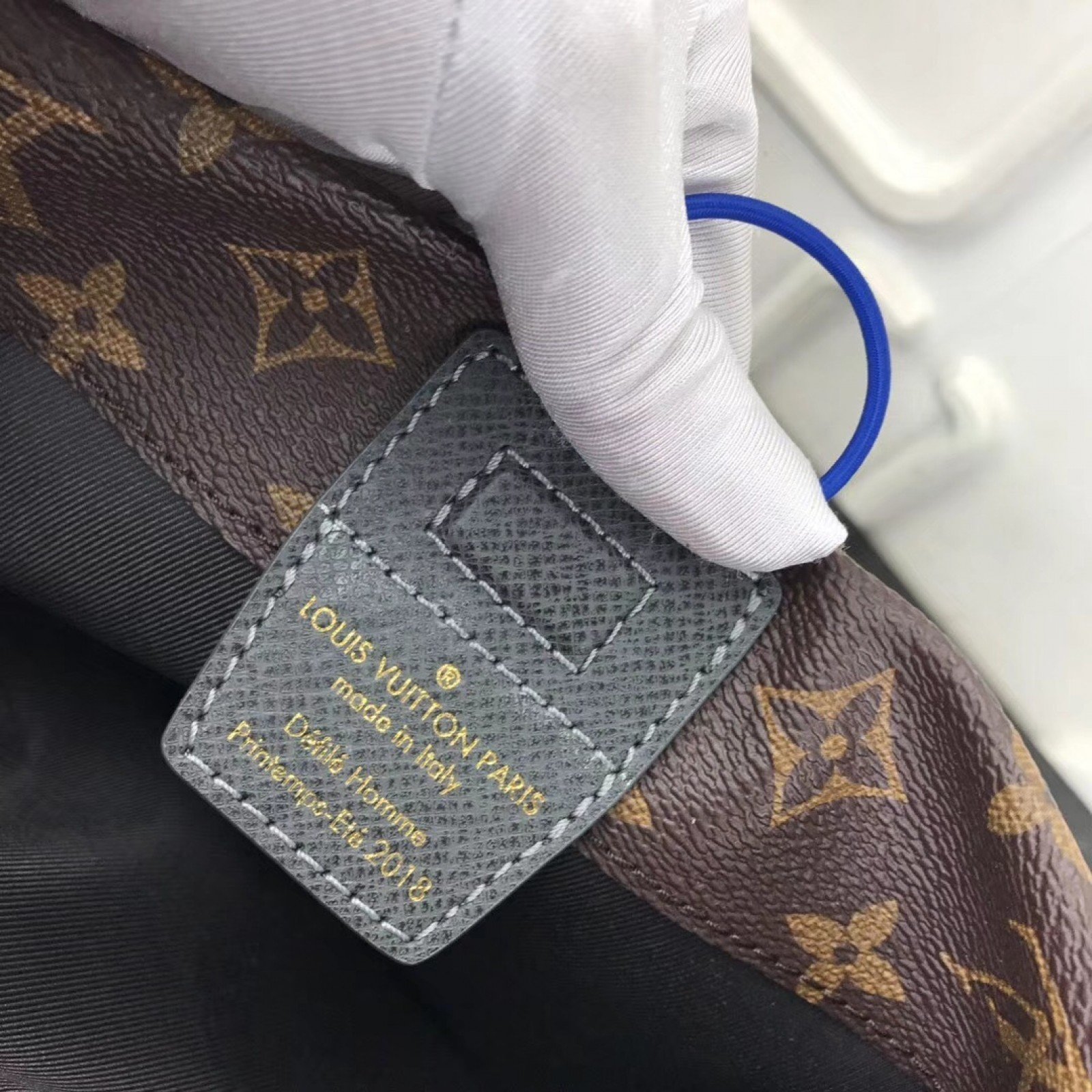 LV SMALL POUCH Bag M43854