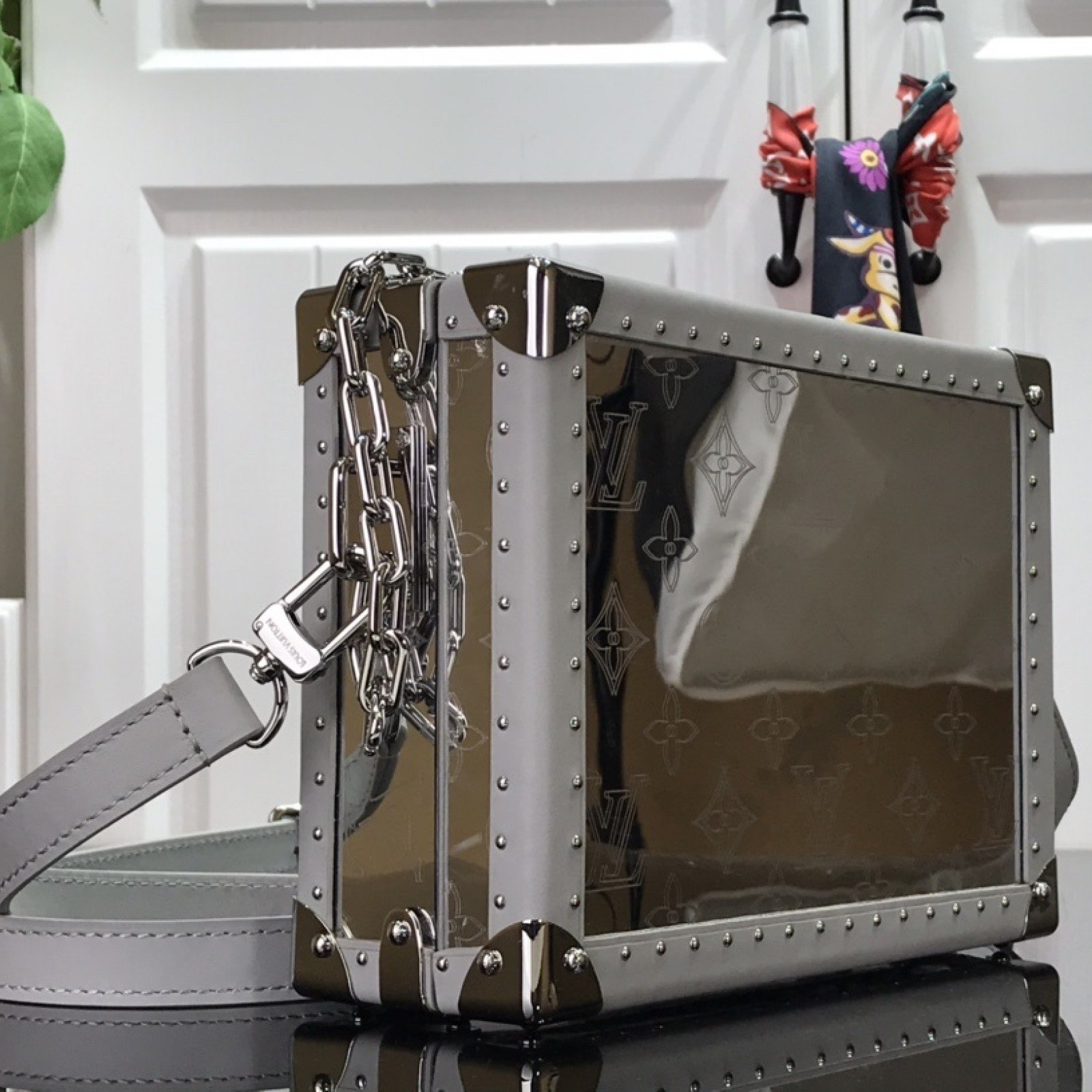 LV SOFT TRUNK M20233