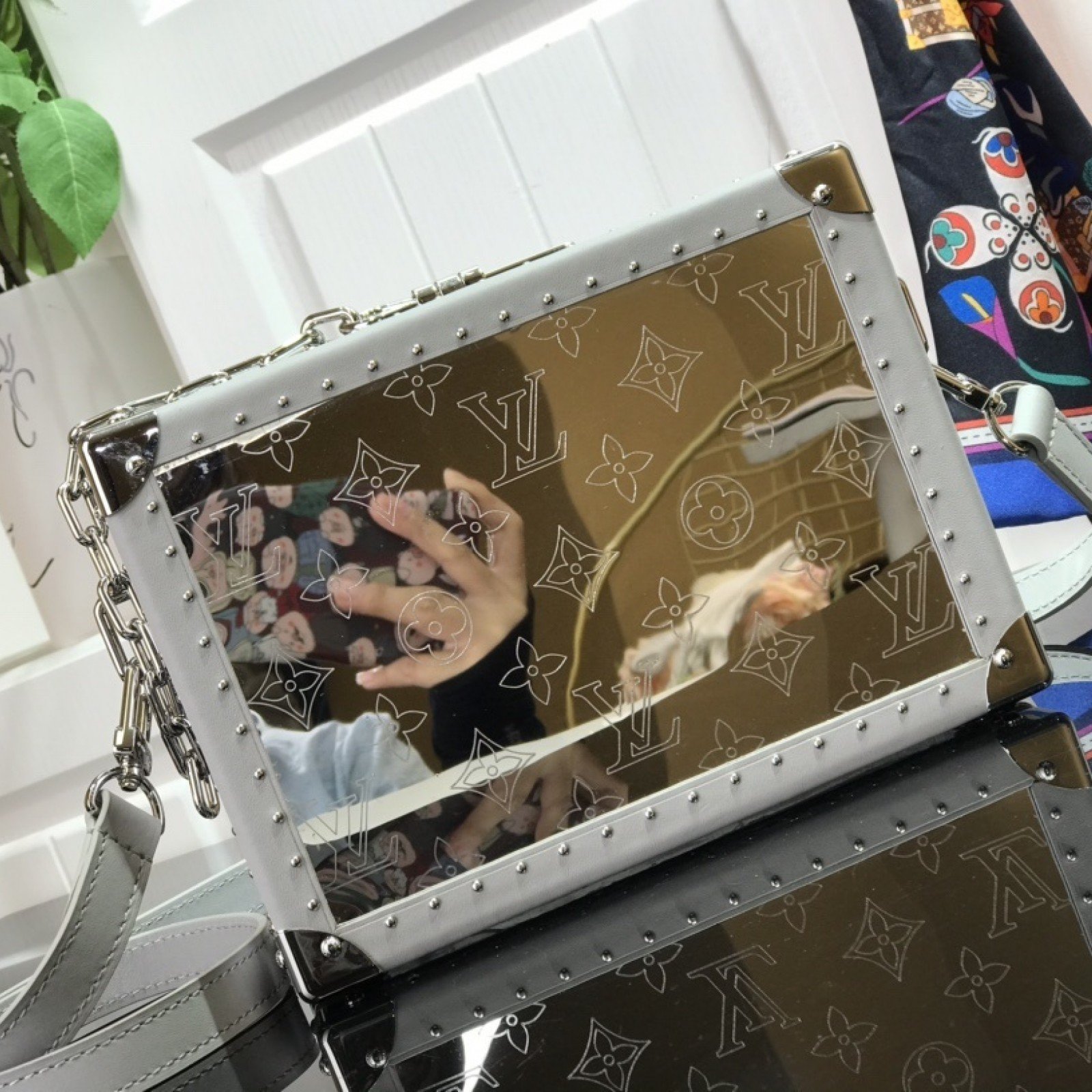 LV SOFT TRUNK M20233
