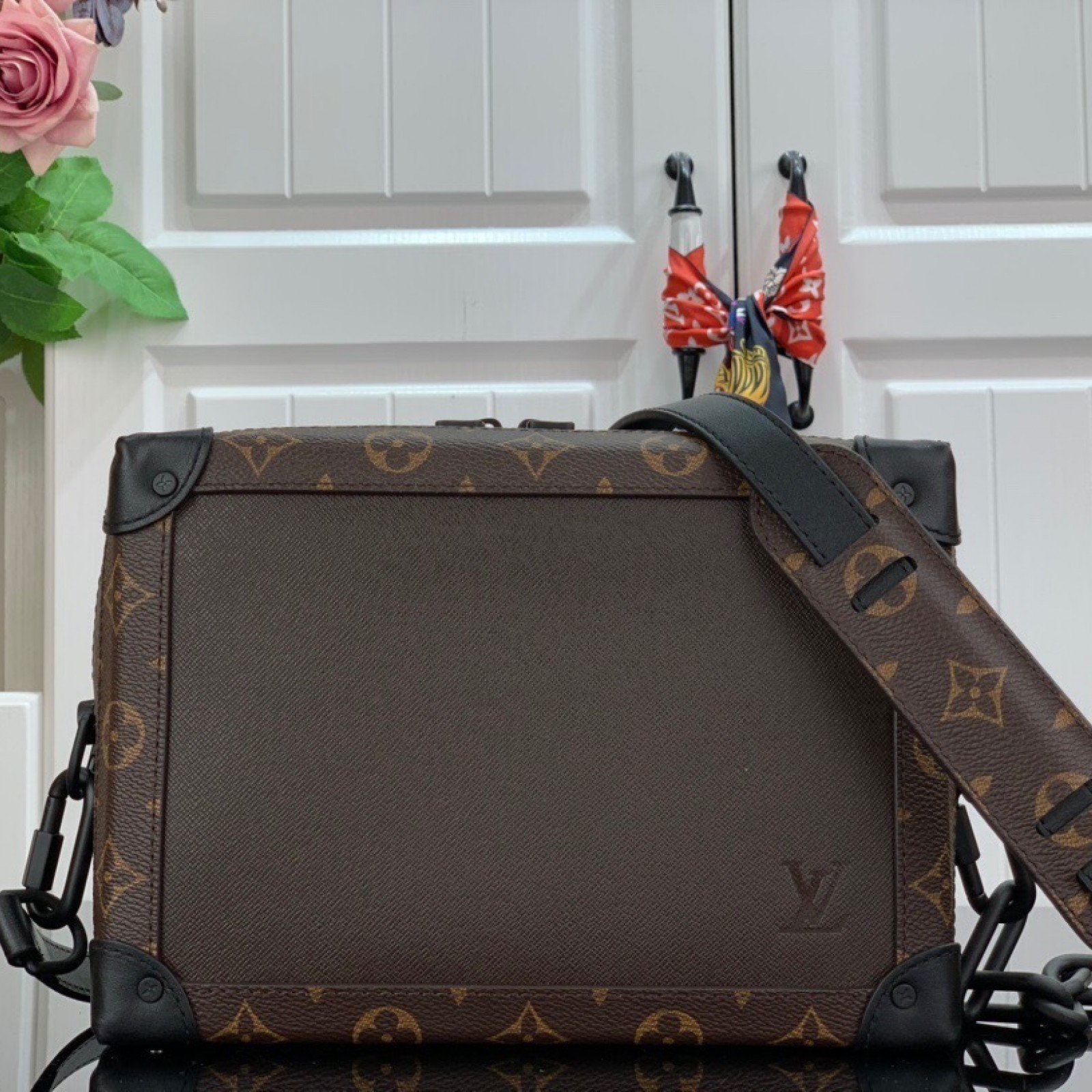 LV SOFT TRUNK M30582