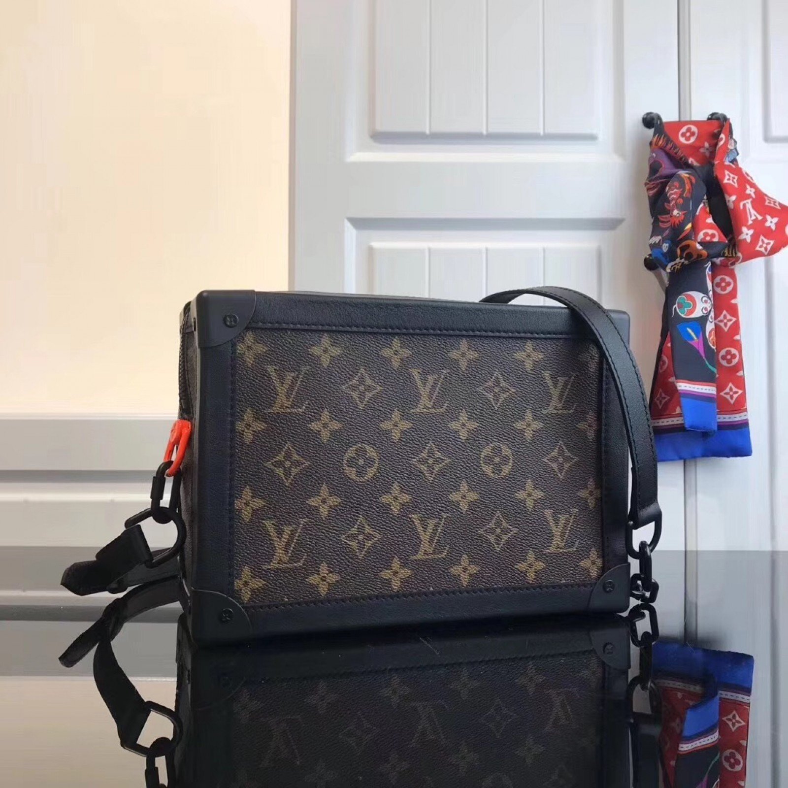 LV SOFT TRUNK M44478