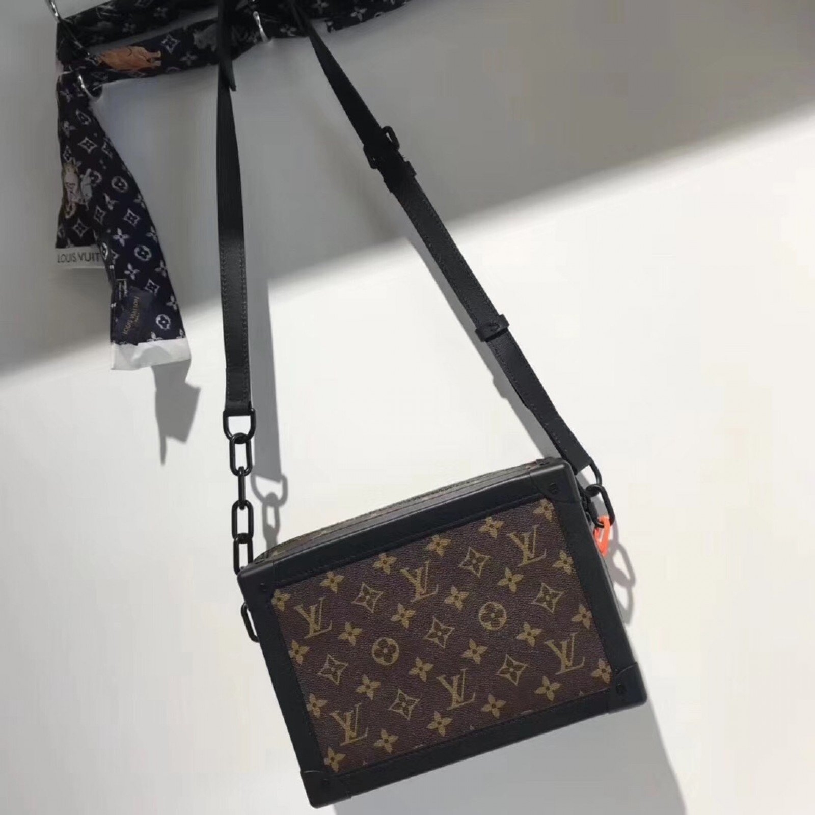 LV SOFT TRUNK M44478
