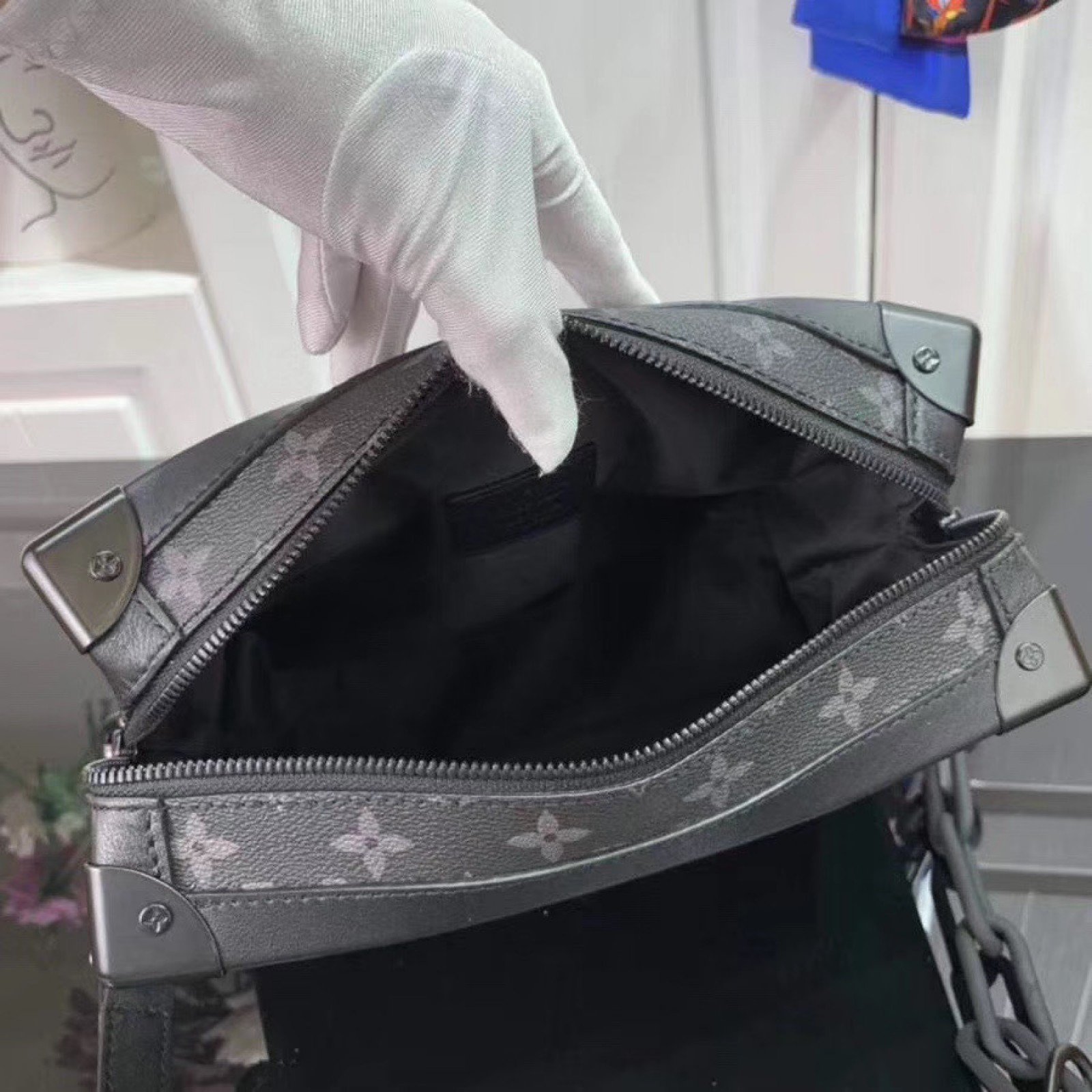 LV SOFT TRUNK M44730