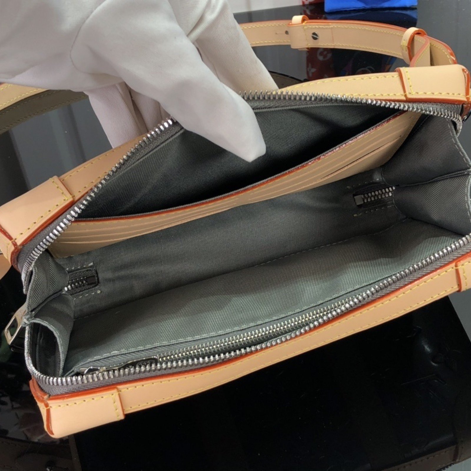 LV SOFT TRUNK M45880