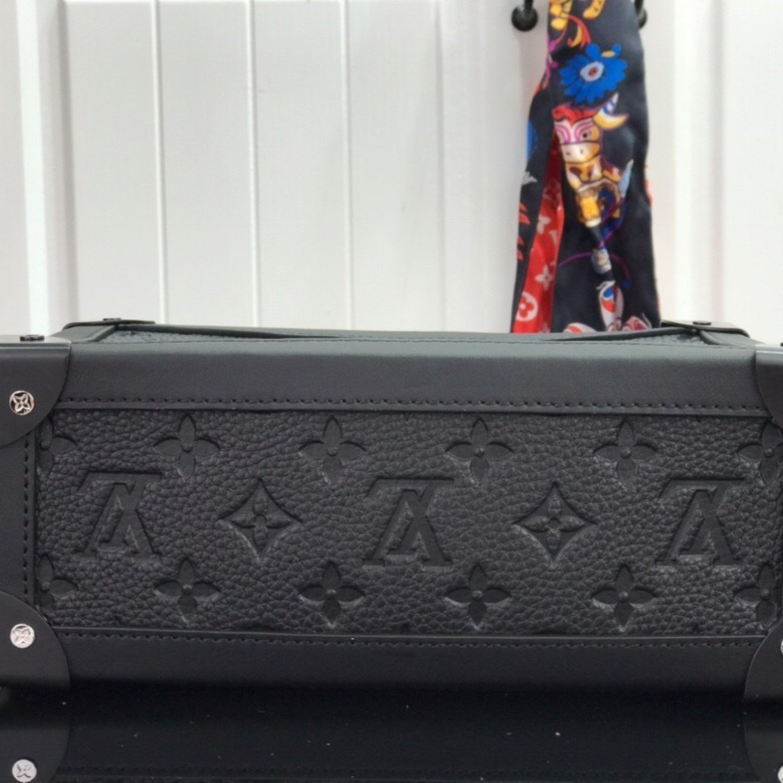 LV SOFT TRUNK M55700