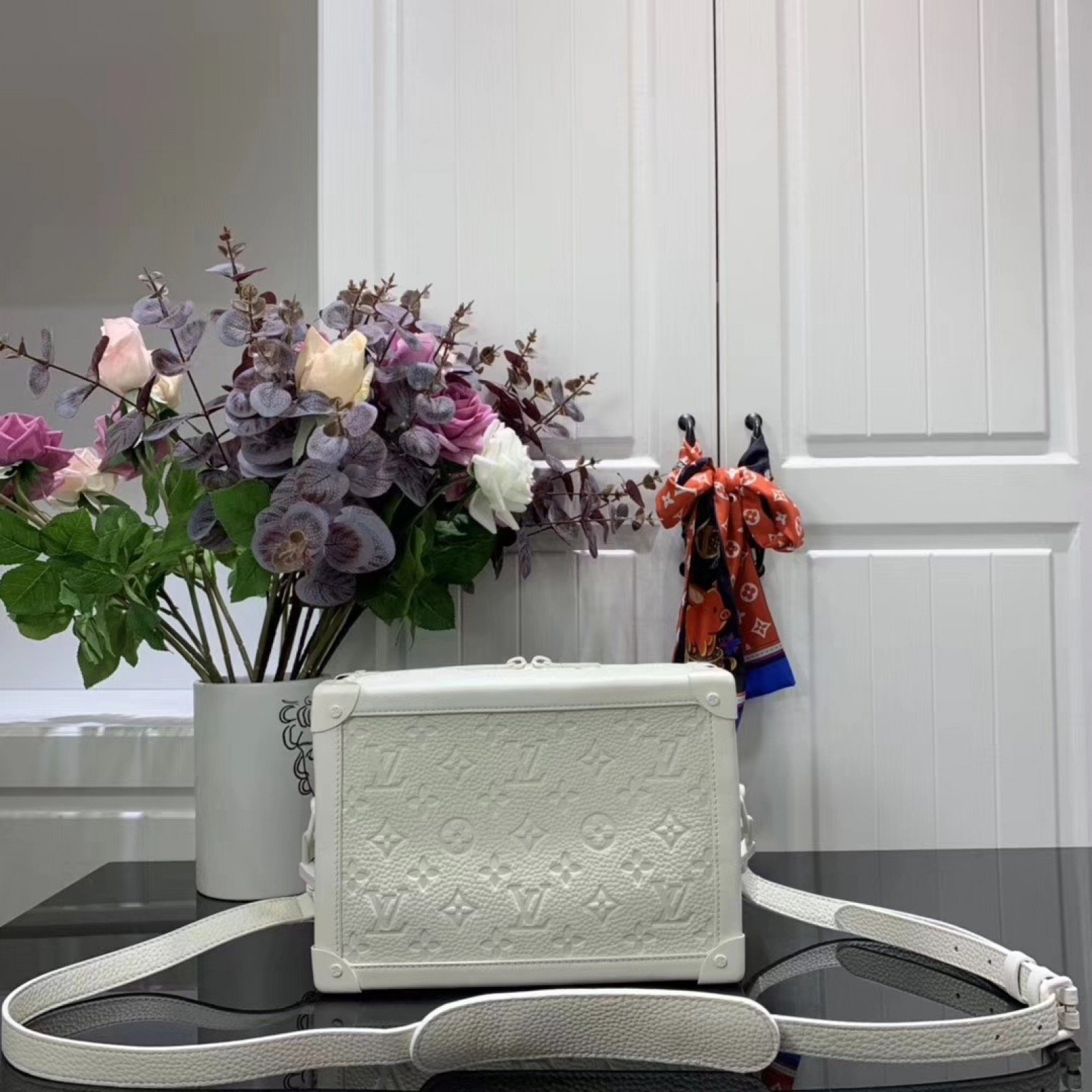 LV SOFT TRUNK M55700