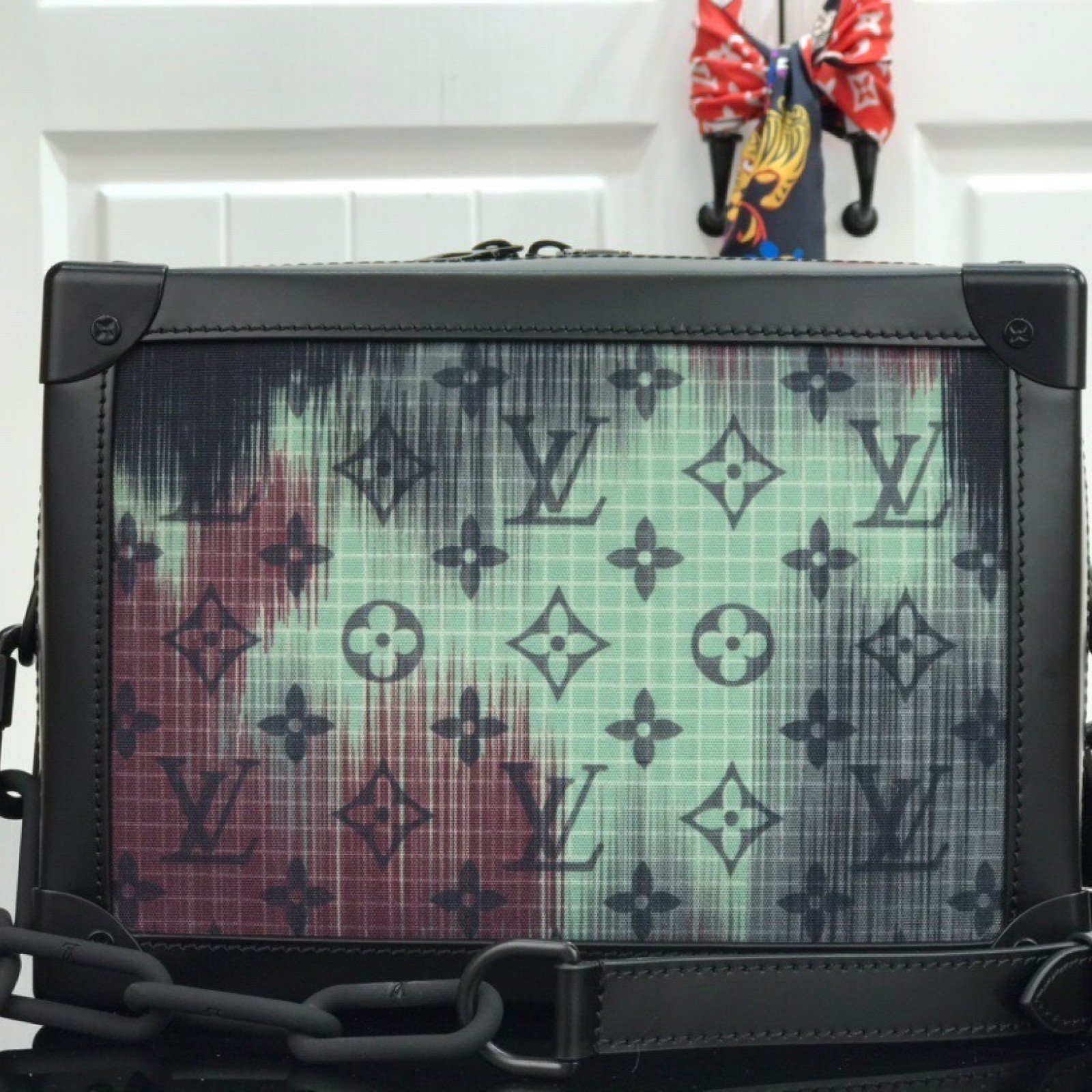 LV SOFT TRUNK M55700L