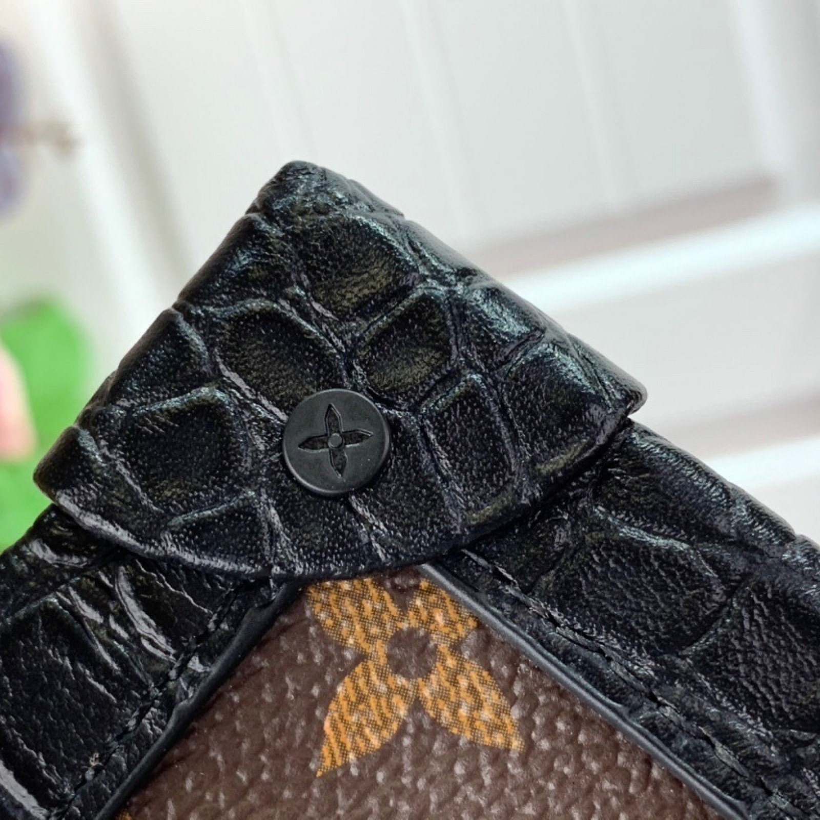 LV SOFT TRUNK M98255